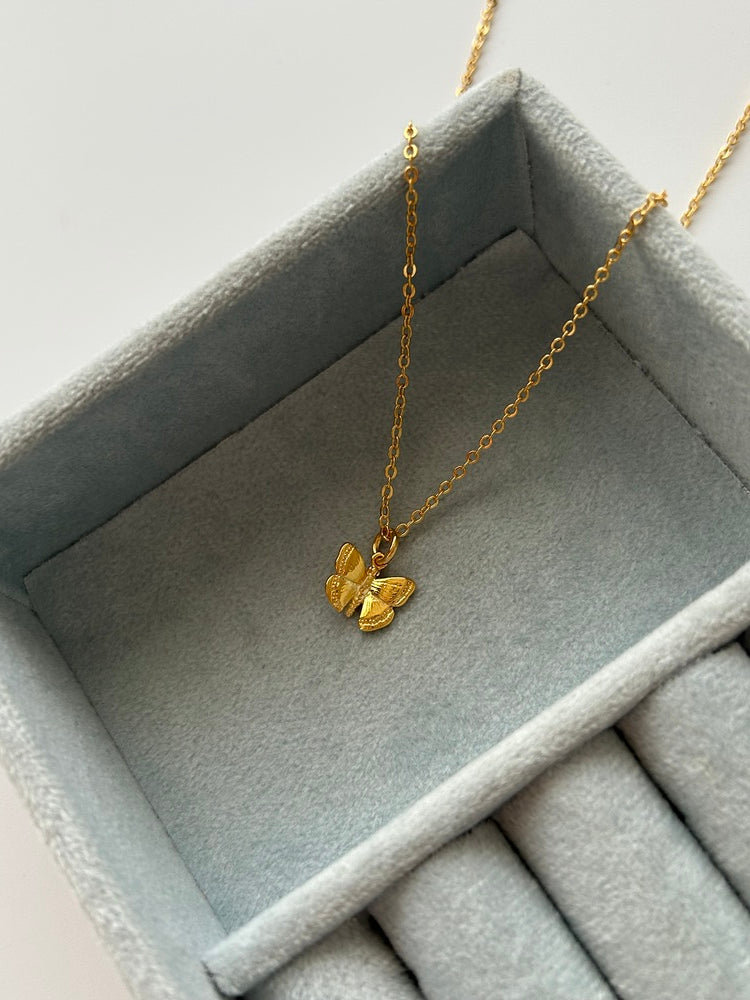 Minimal Kelebek Charm Kolye