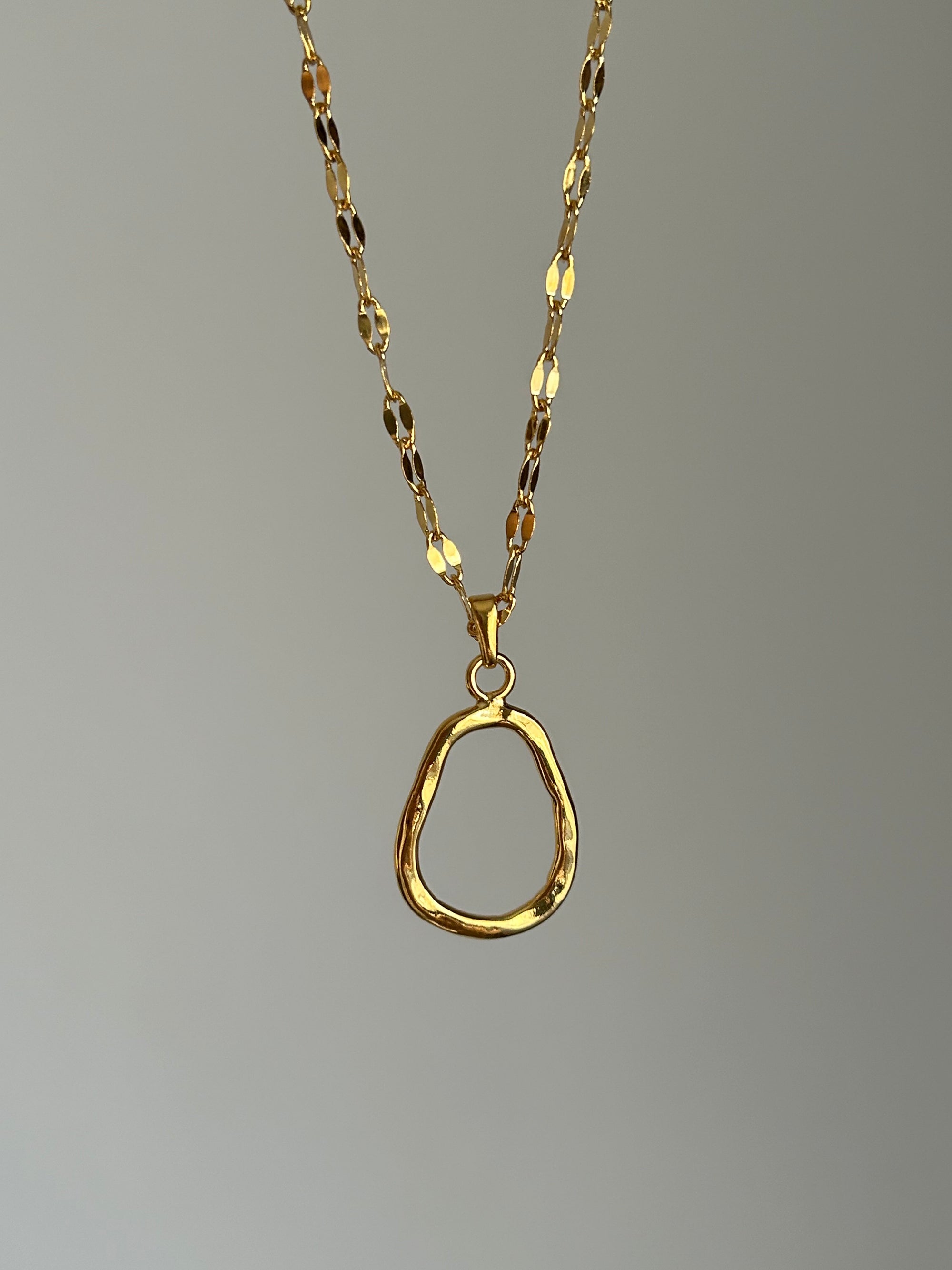 Amorf Charm Kolye