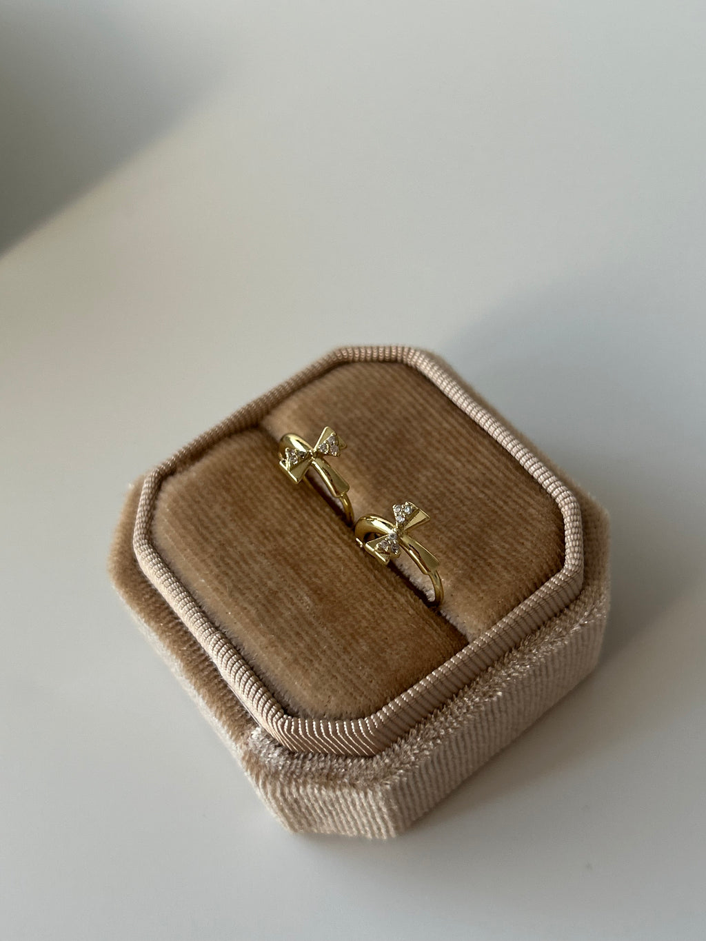 Zirkon Kurdela Küpe