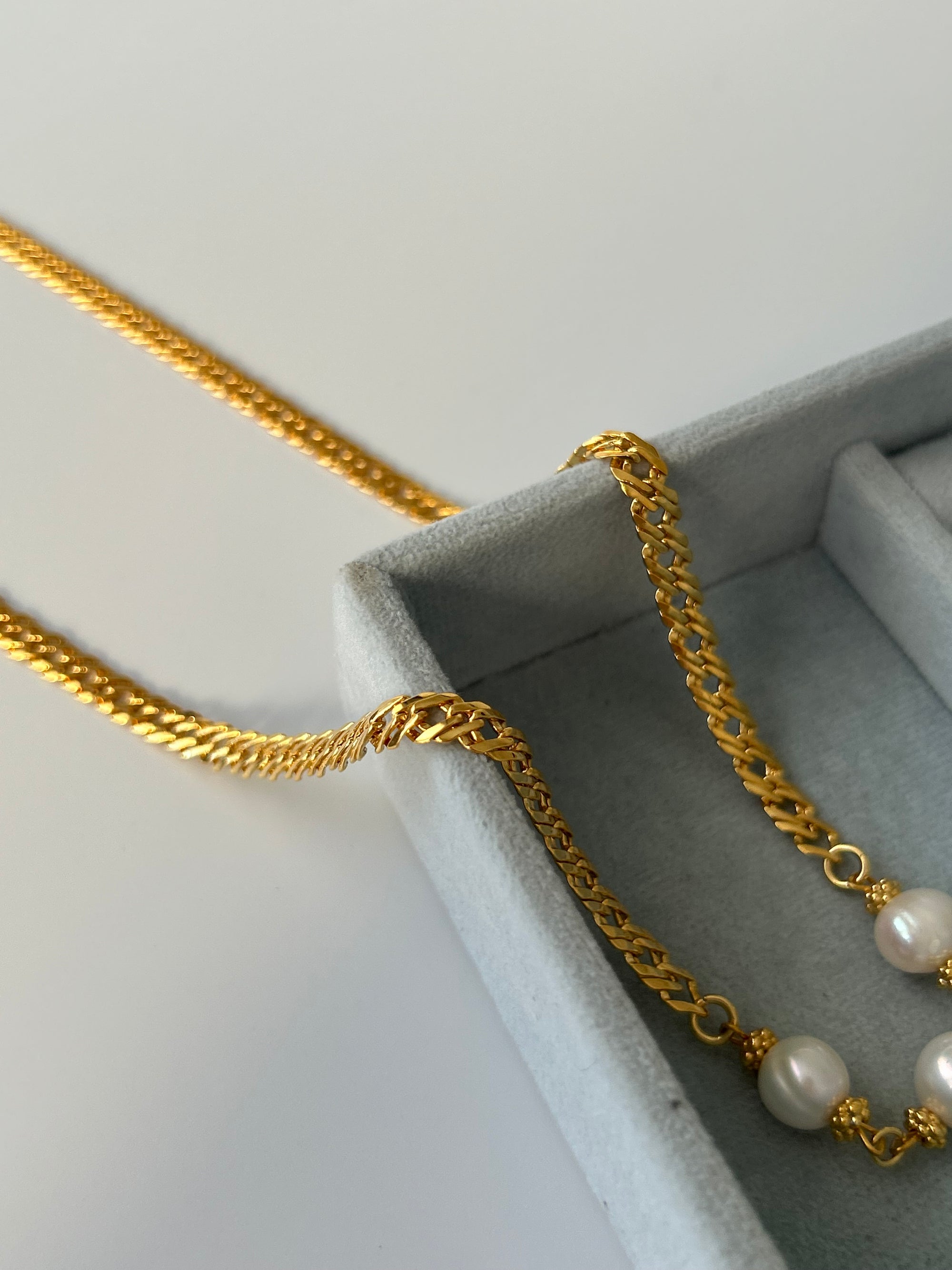 İnci Charm Zincir Kolye