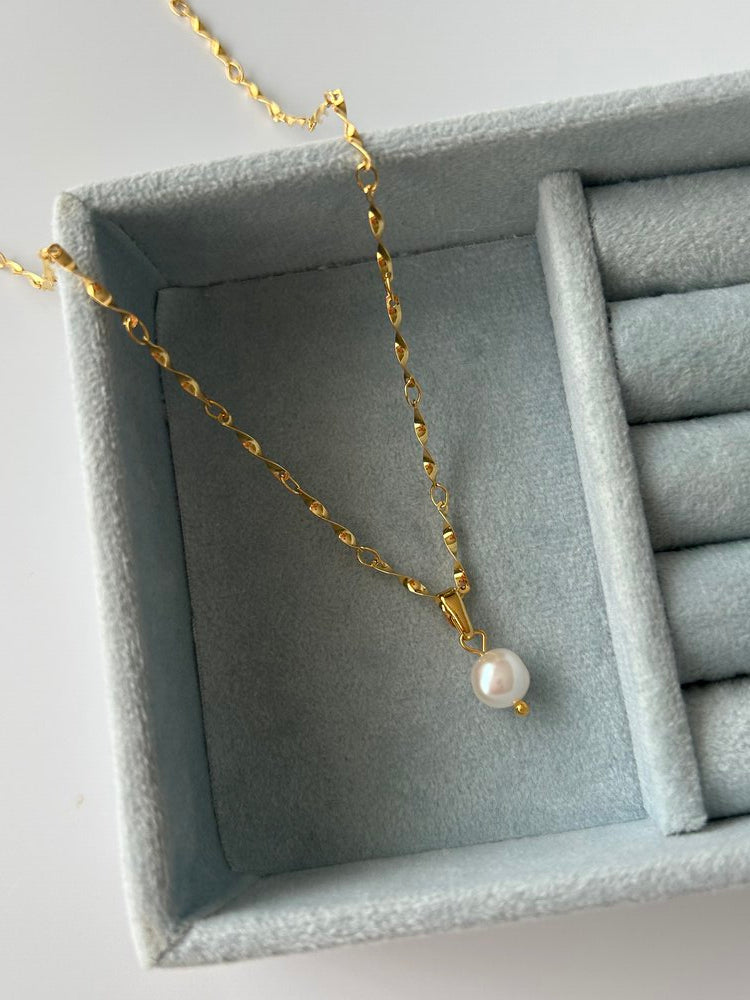 İnci Charm Kolye