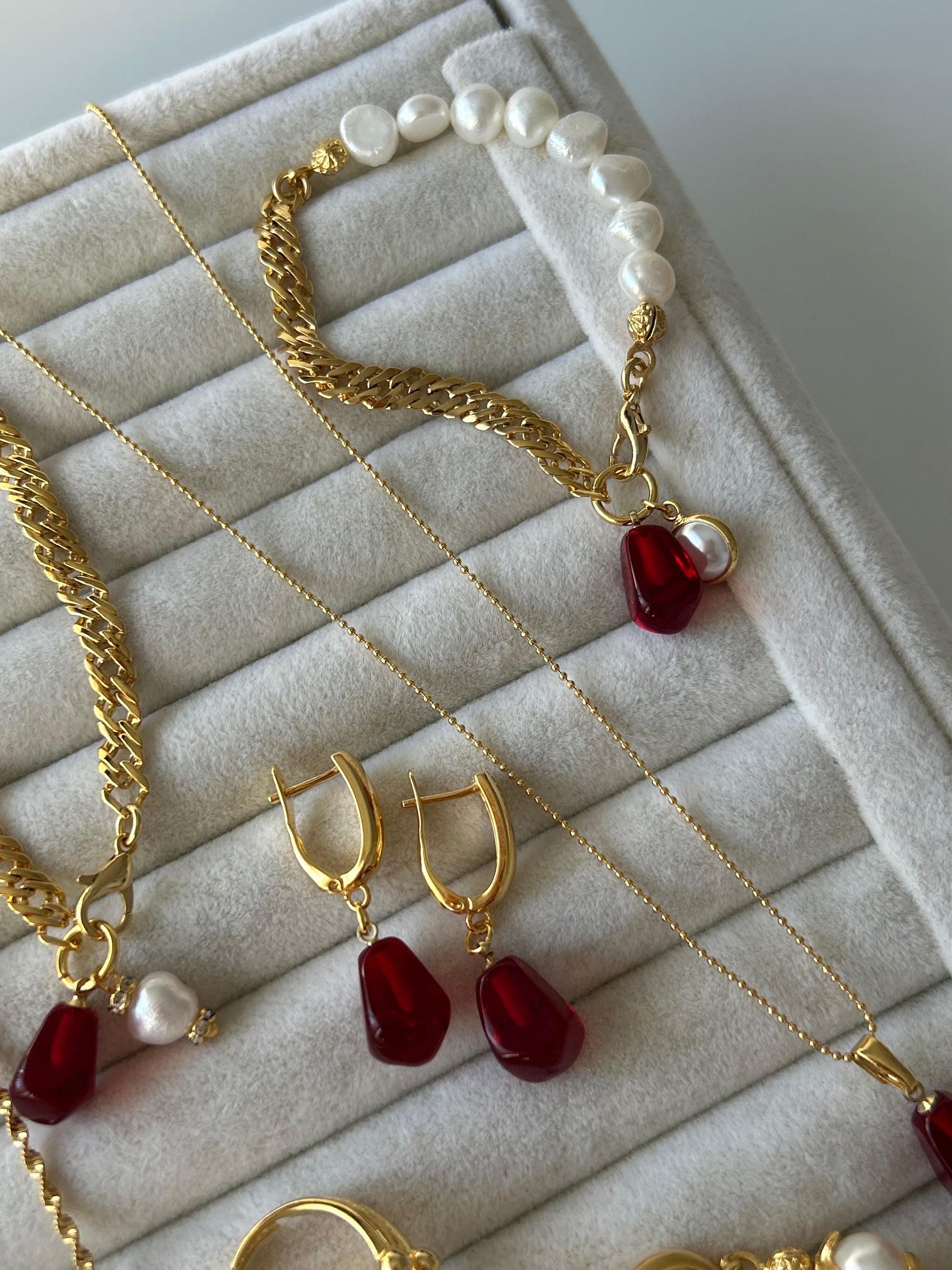 Nar Tanesi/Beyaz Cam Charm İnci/Zincir Bileklik