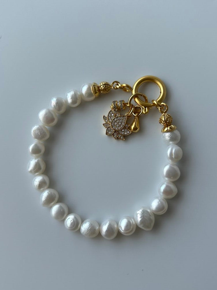 Zirkon Lotus Çiçeği Charm İnci Bileklik