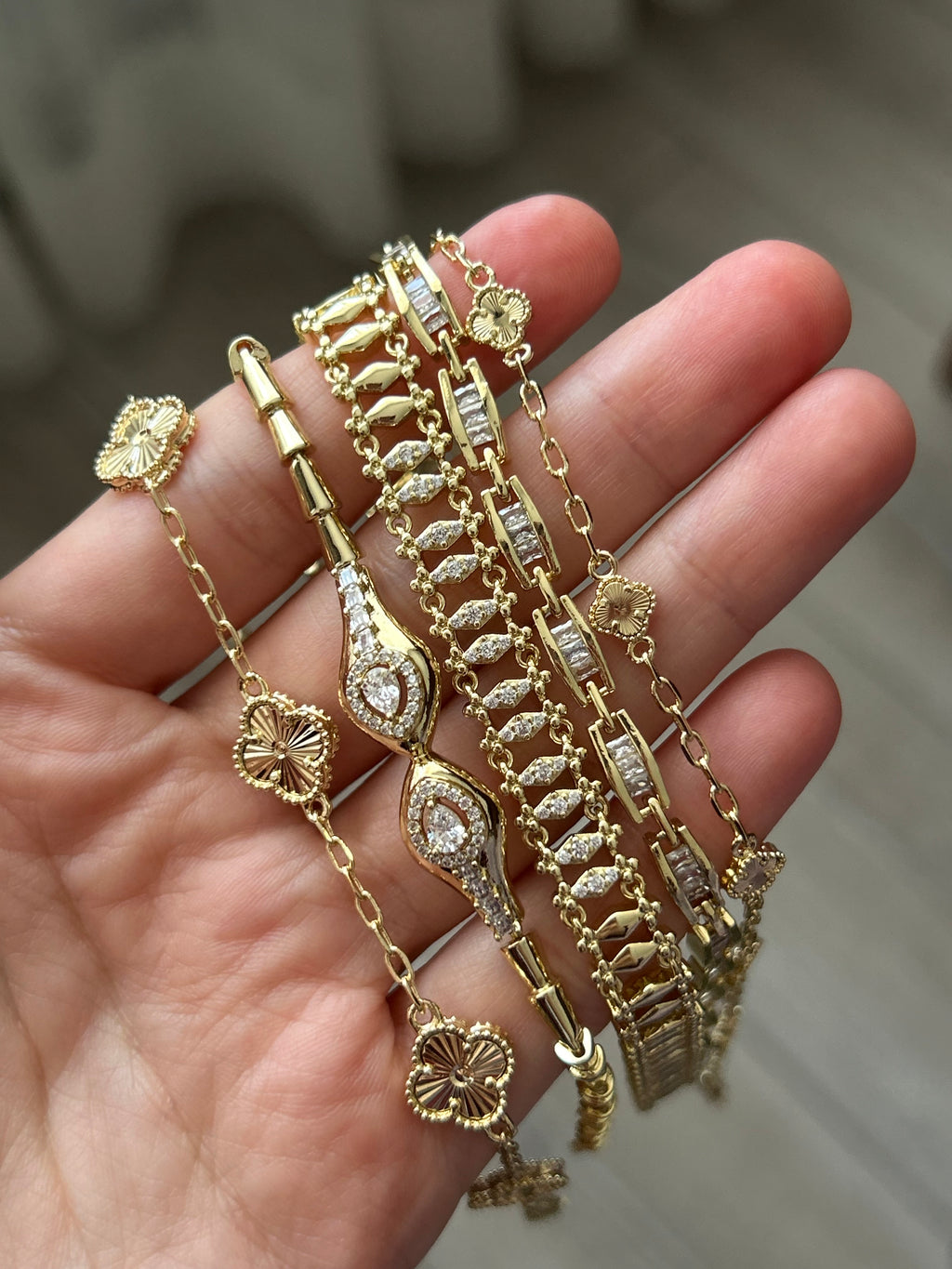 Minimal Yonca Bileklik