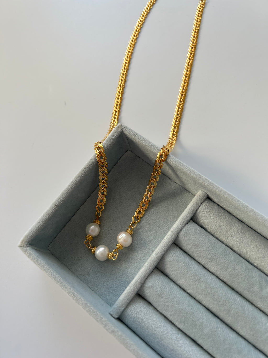 İnci Charm Zincir Kolye