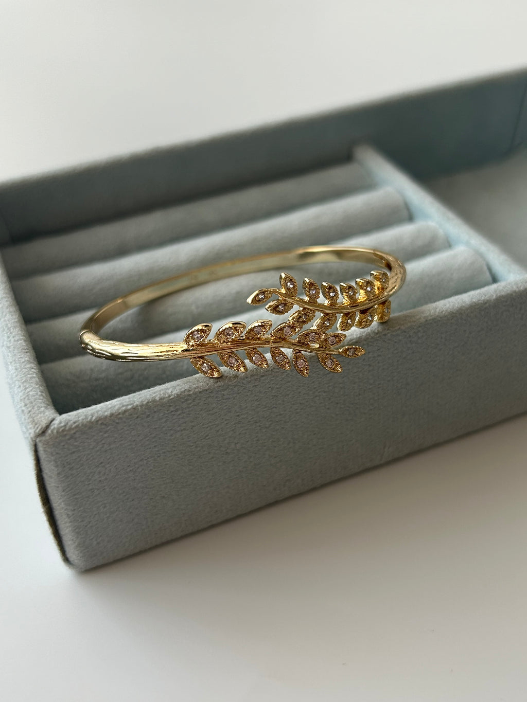 Xuping Zirkon Yaprak Bilezik