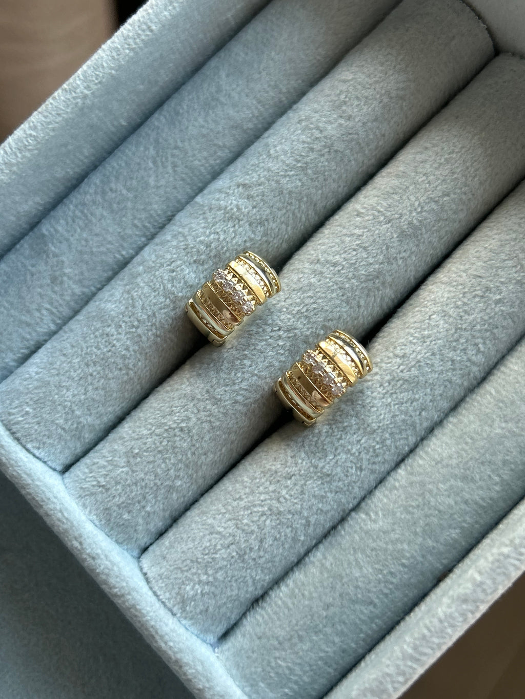 Xuping Zirkon Taş Küpe