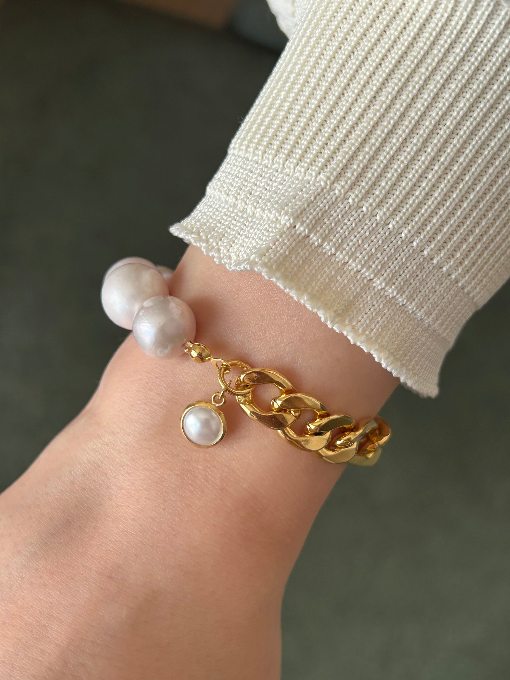 Beyaz Cam Charm İnci/Zincir Bileklik