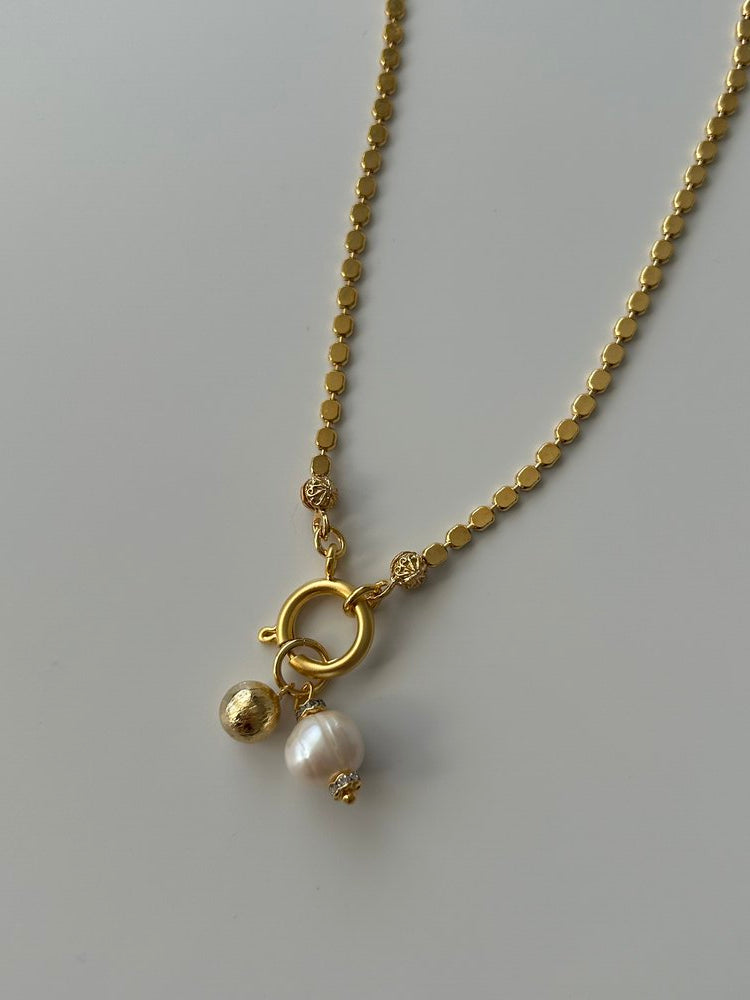 Antik Dorika/İnci Charm Zincir Kolye