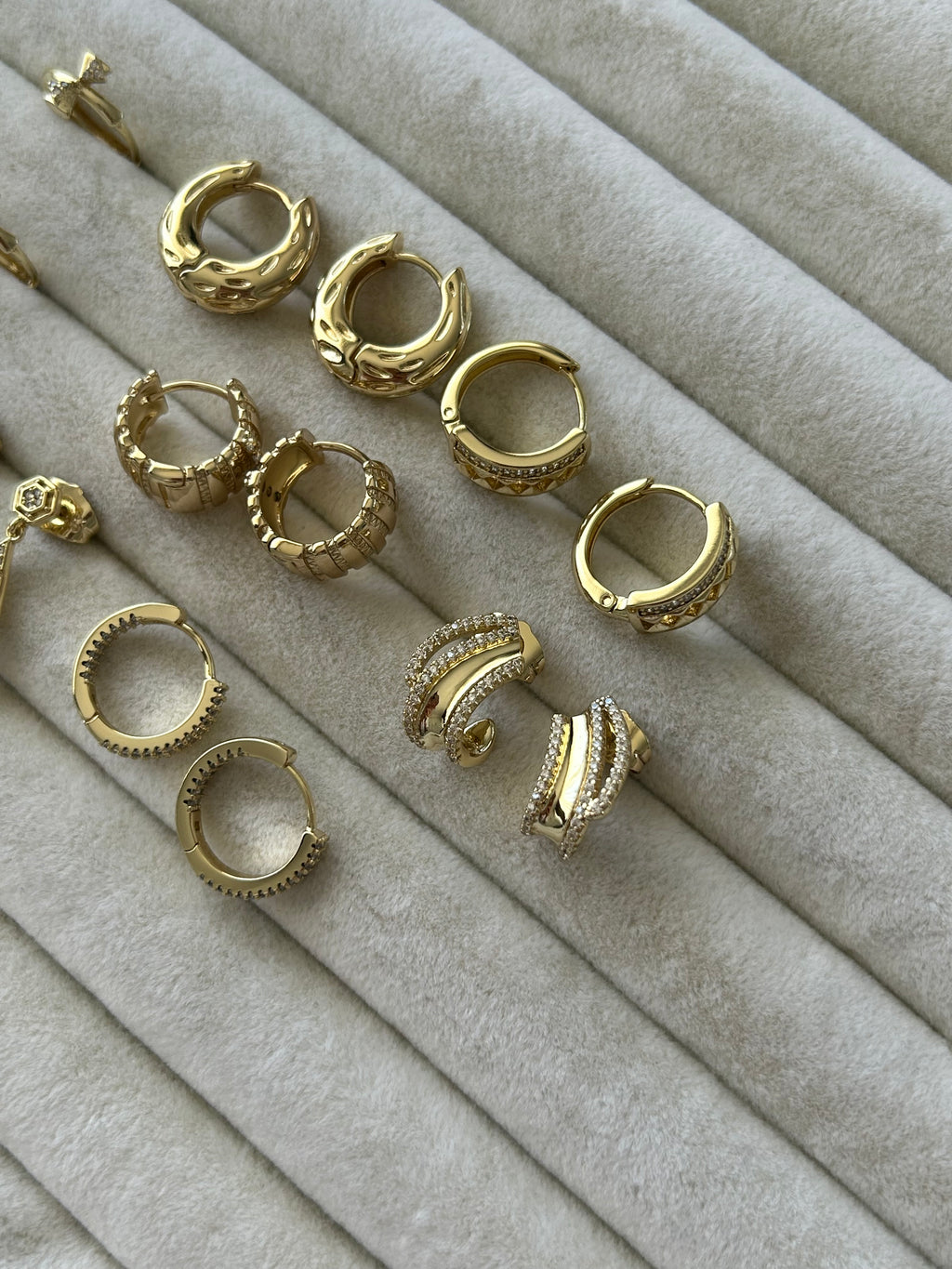 Xuping Zirkon Taş Küpe