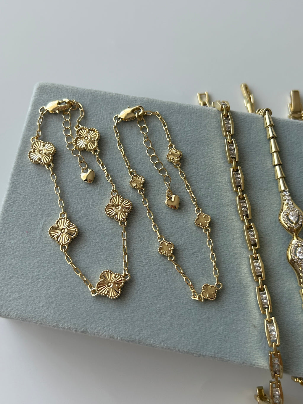 Minimal Yonca Bileklik