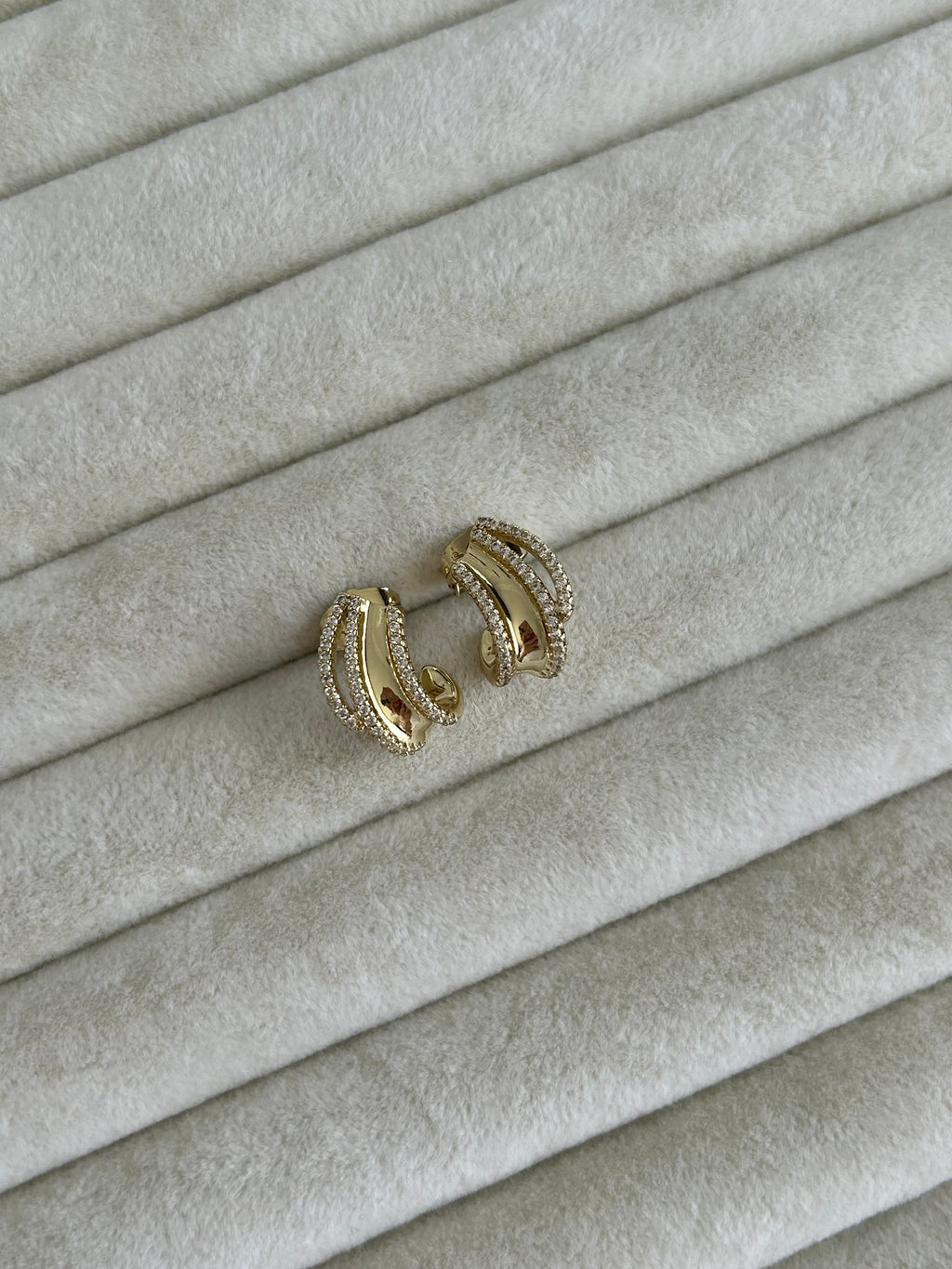 Xuping Zirkon Taş Küpe