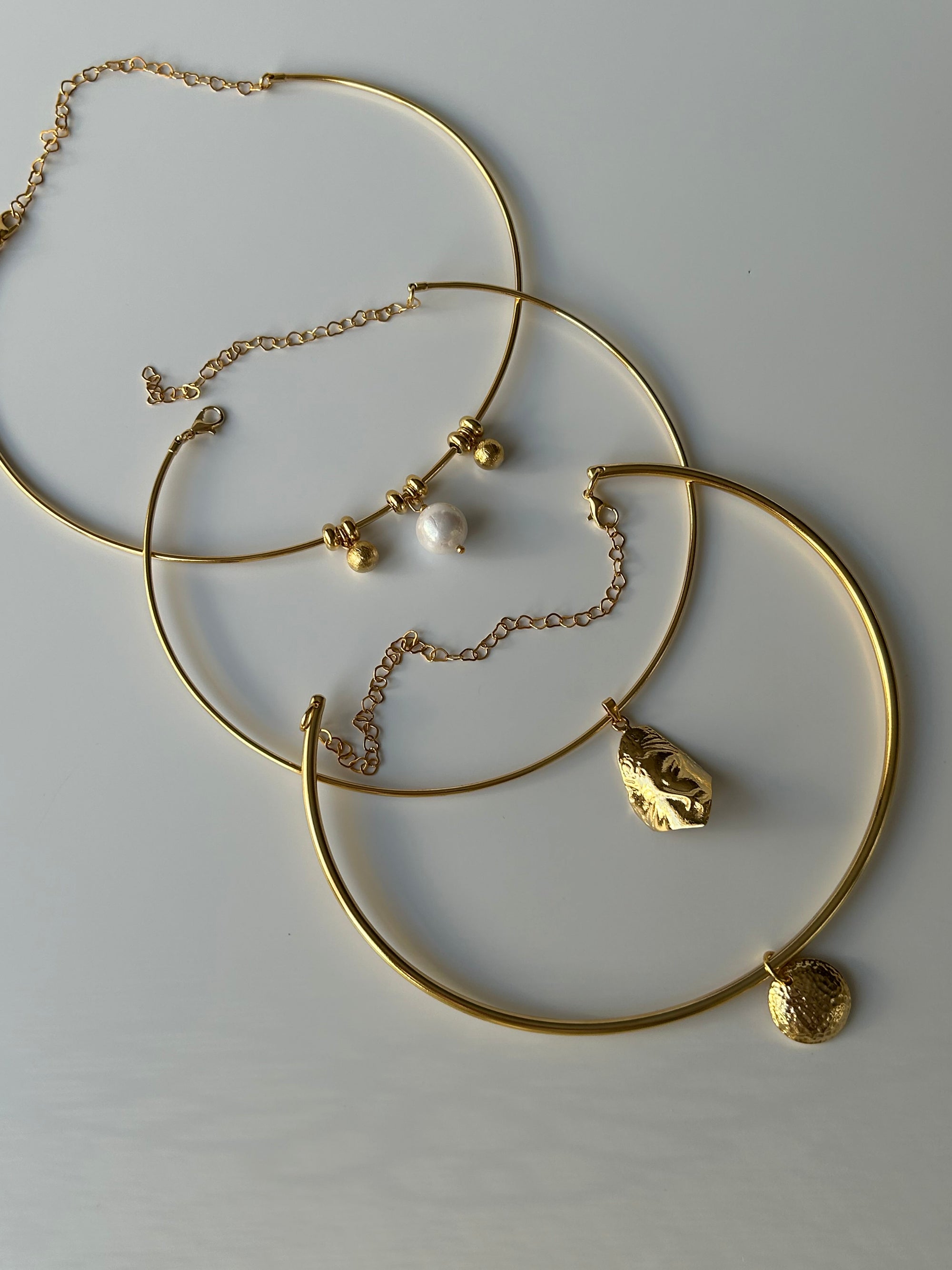 Silüet Charm Choker