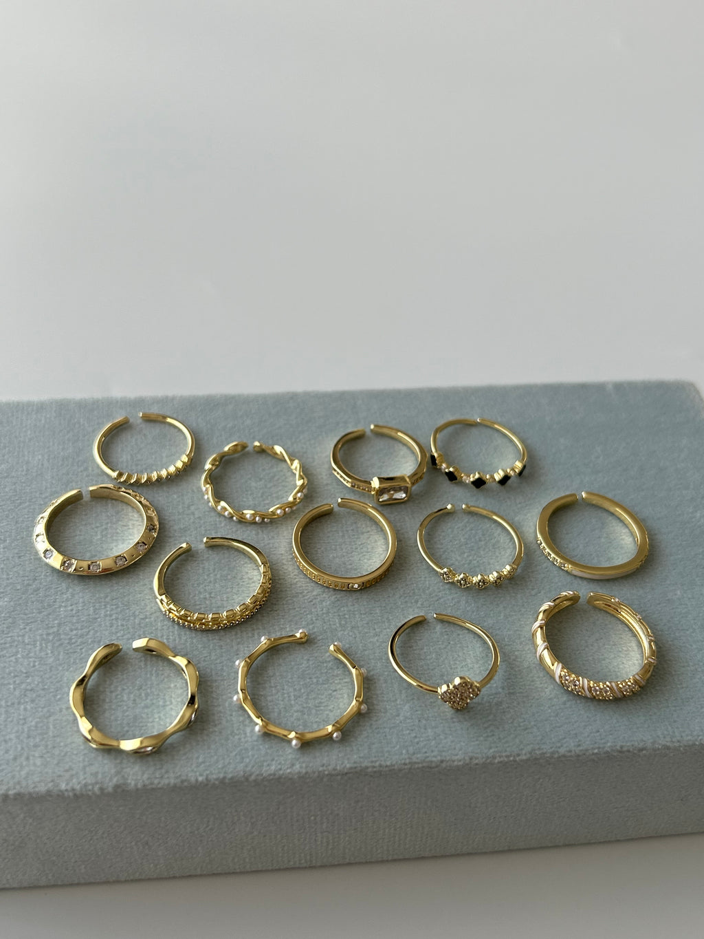 Zirkon Yonca Yüzük