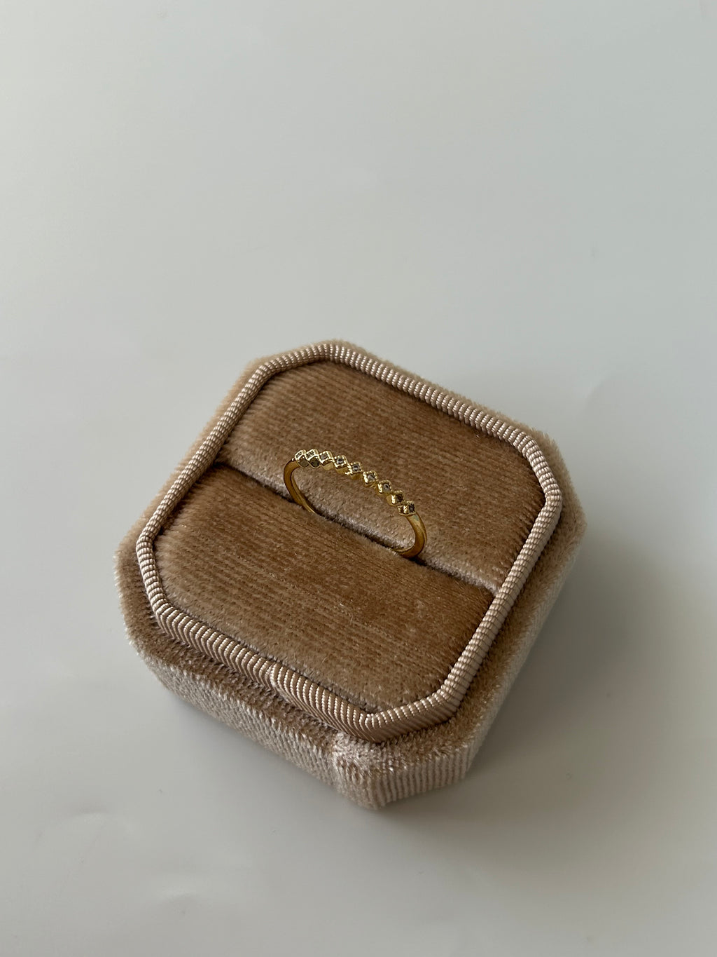 Minimal Zirkon Taş Yüzük