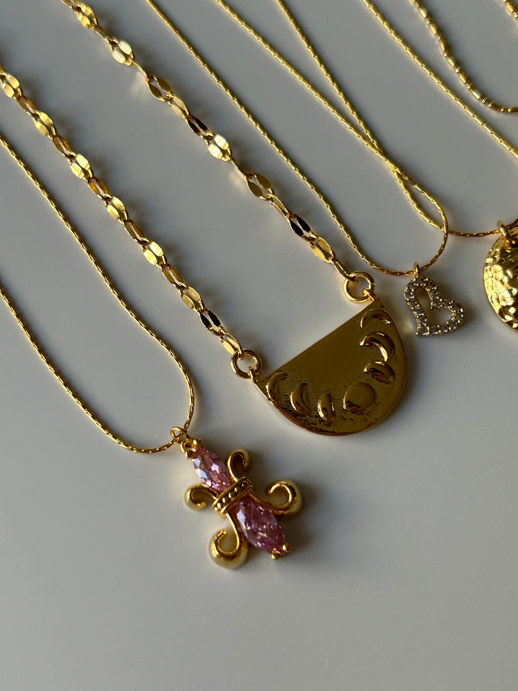 Fransız Zambağı Charm Kolye