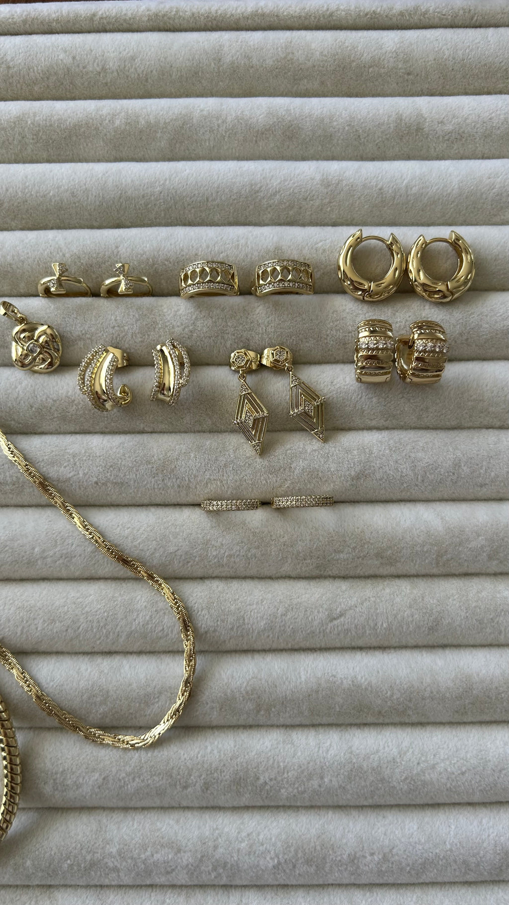 Xuping Zirkon Taş Küpe