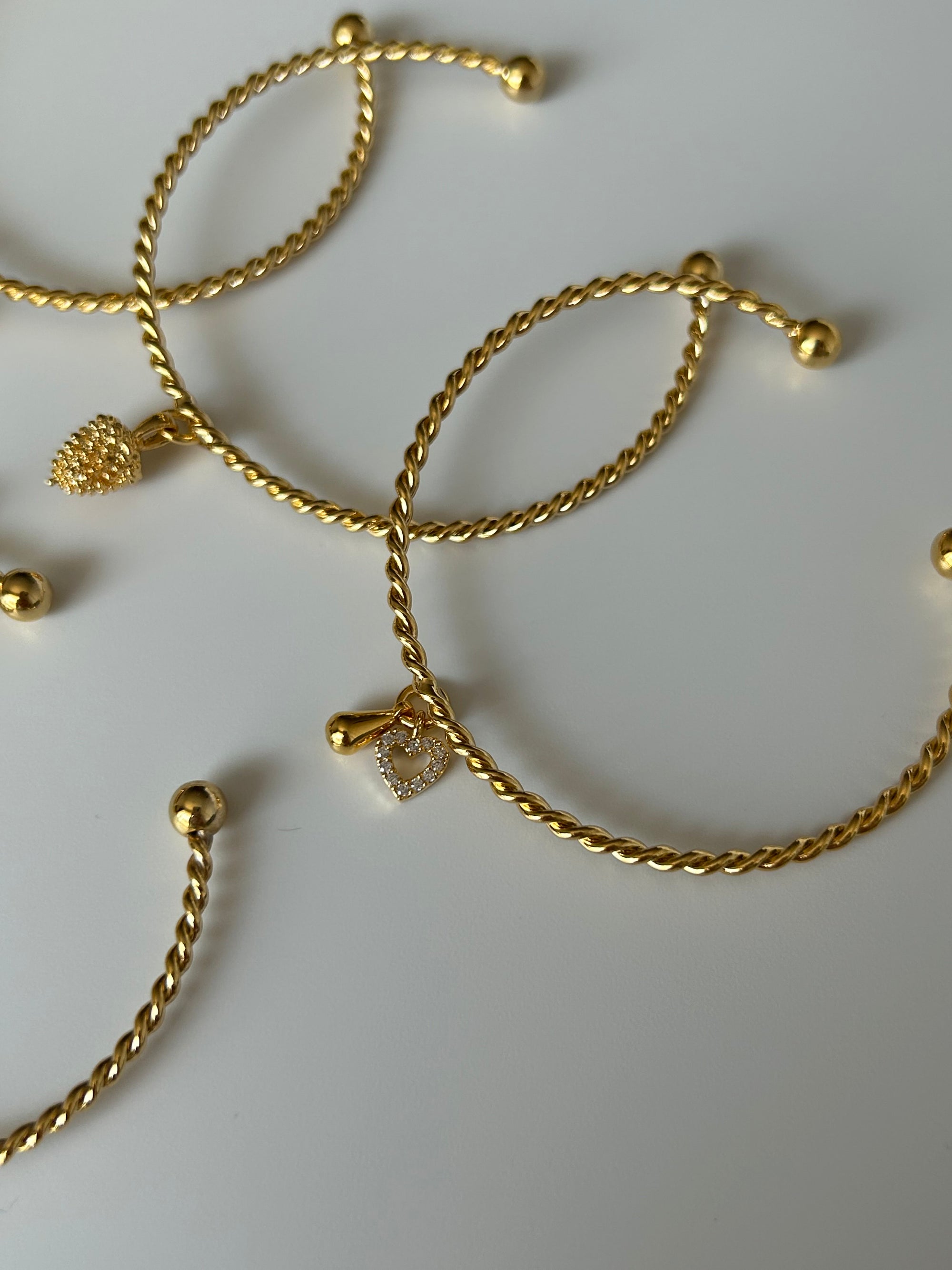 Minimal Zirkon Kalp Charm Bilezik