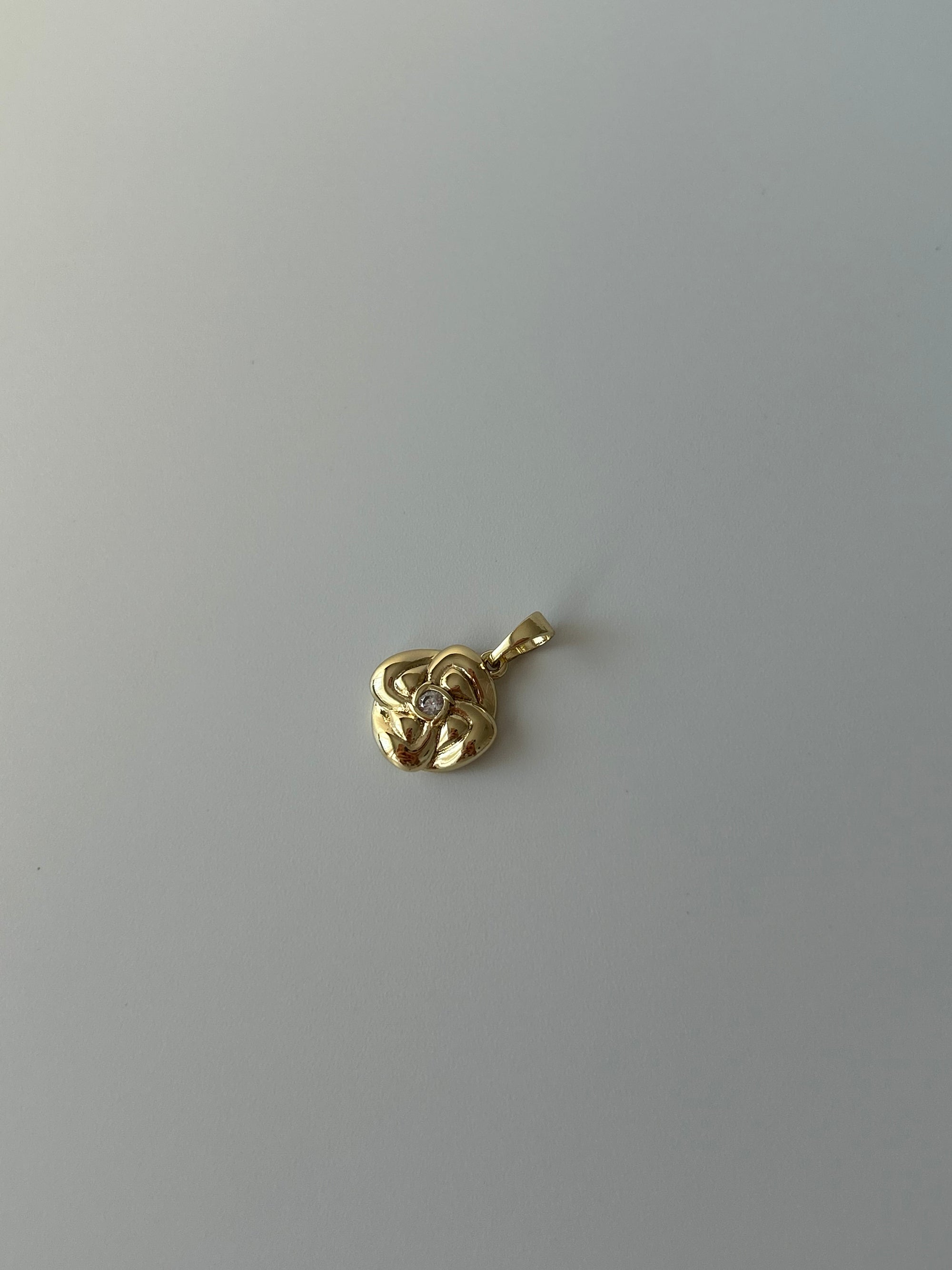 Xuping Çiçek Zirkon Taş Kolye ucu