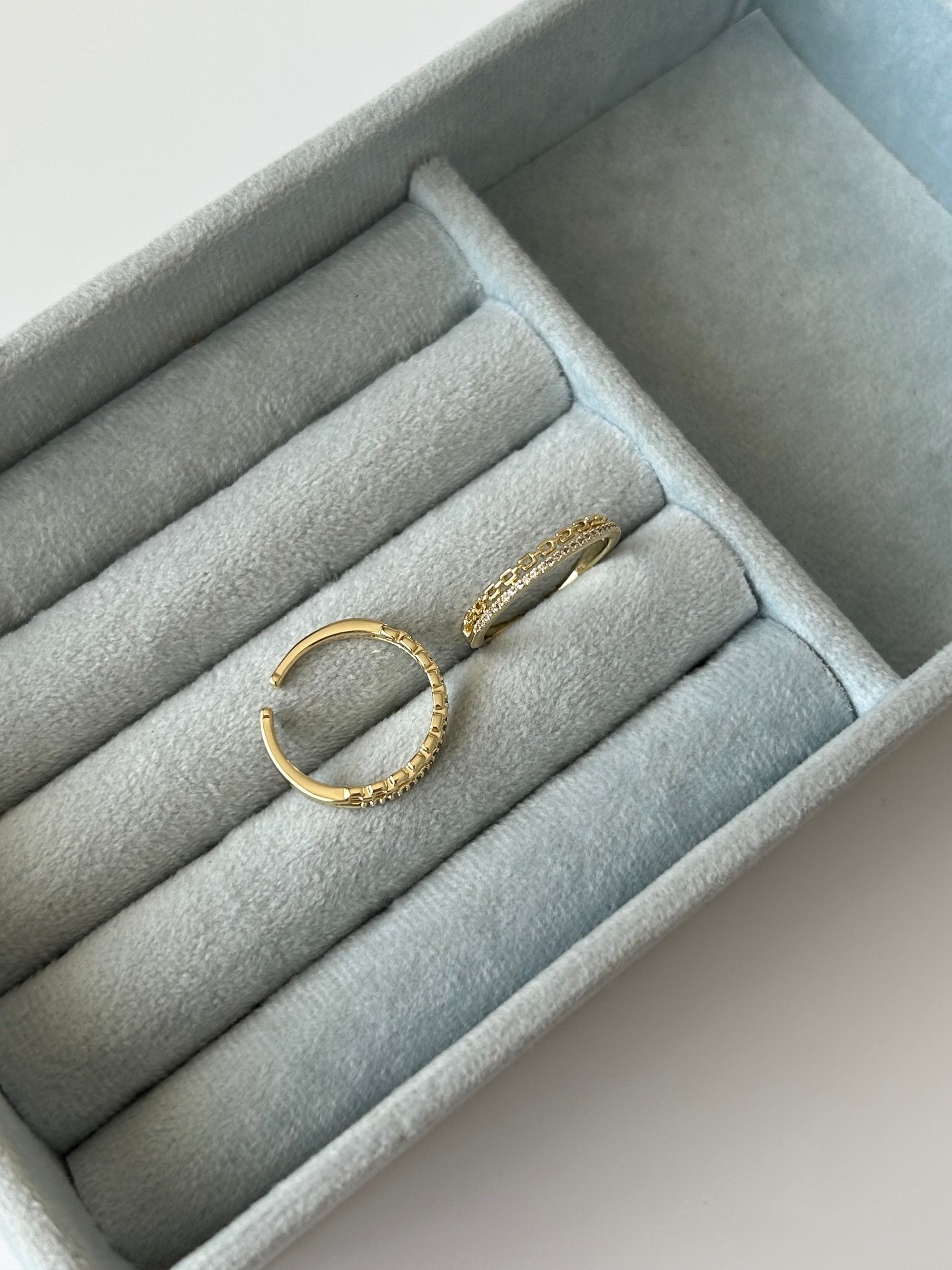 Zirkon Taş Zincir Yüzük