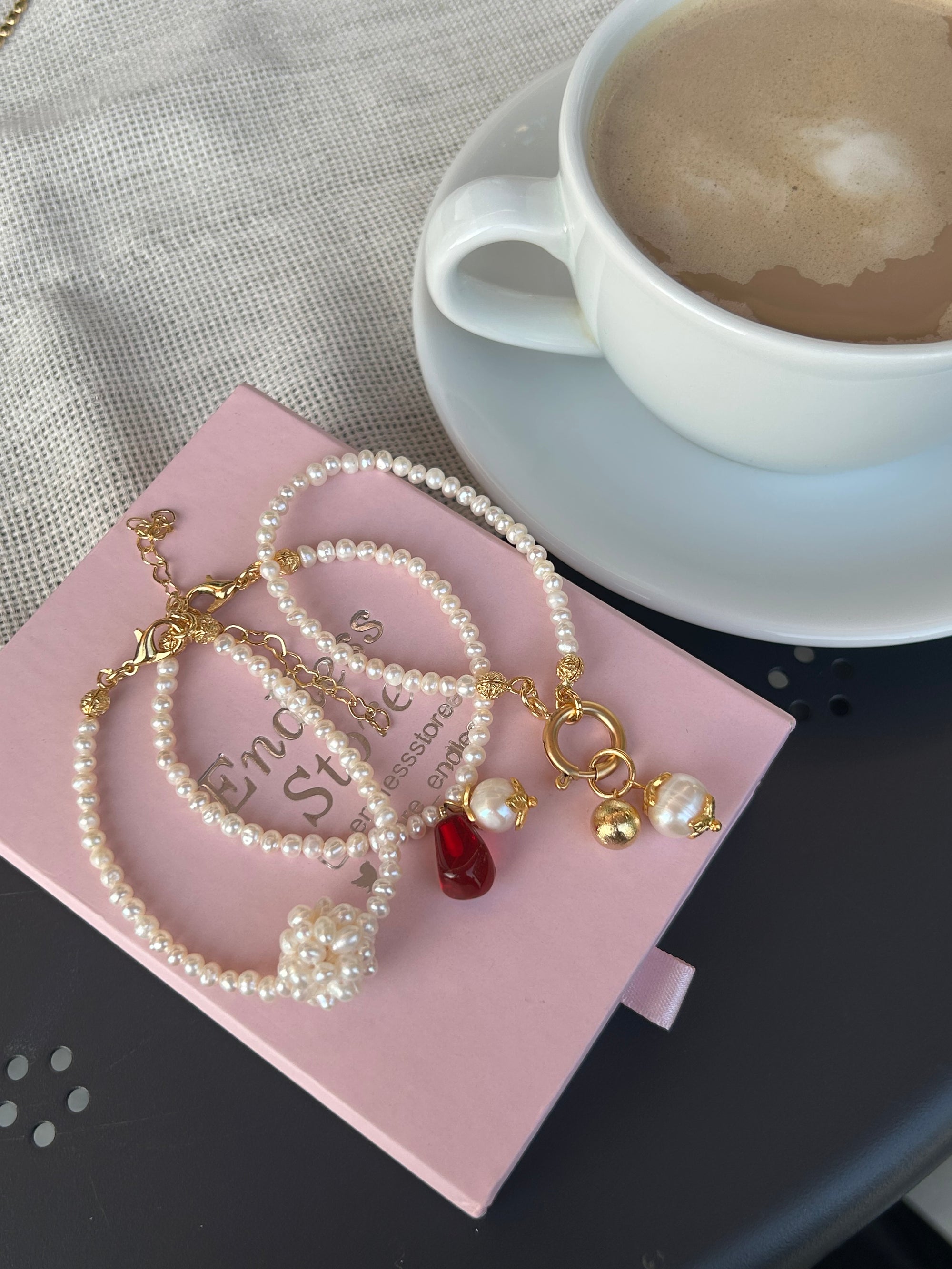 Şakayık İnci/Antik Dorika Charm İnci Bileklik