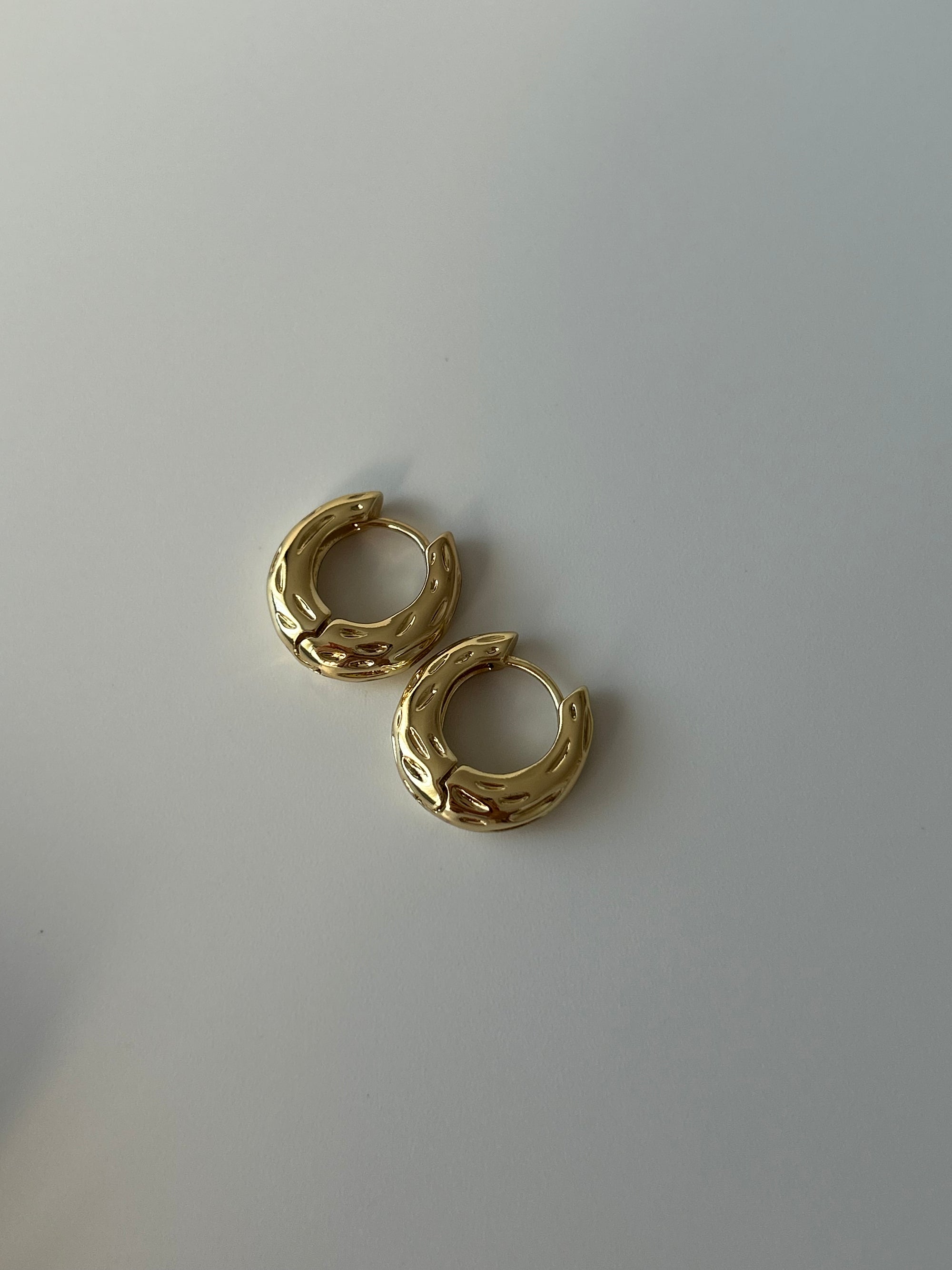 Xuping Desenli Küpe