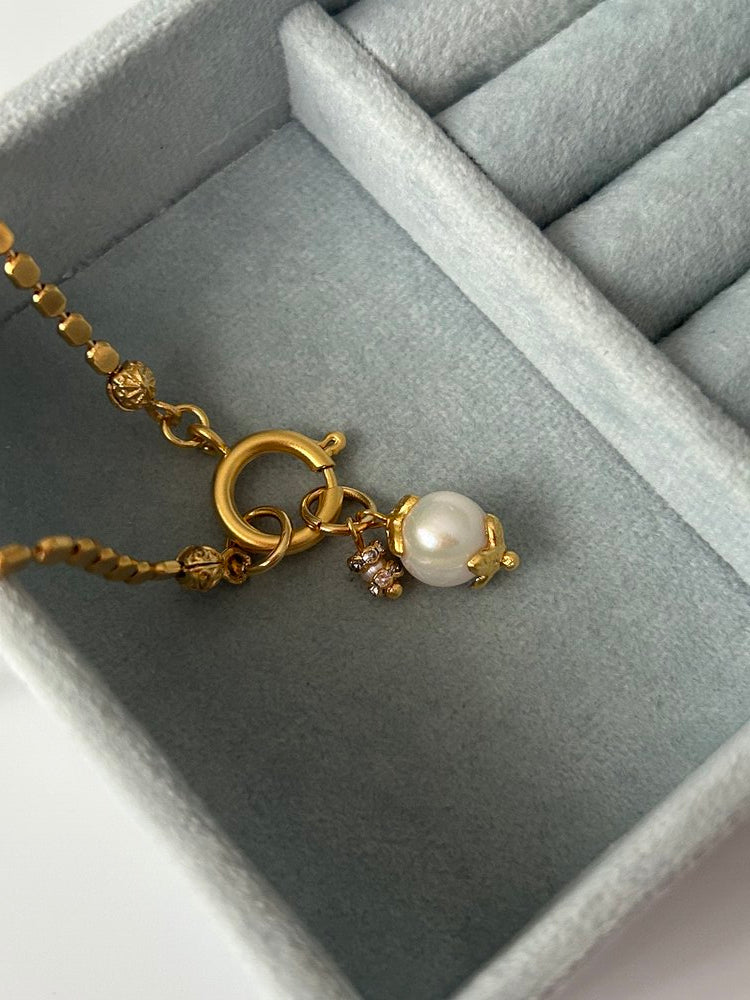 Şakayık İnci Charm Zincir Kolye