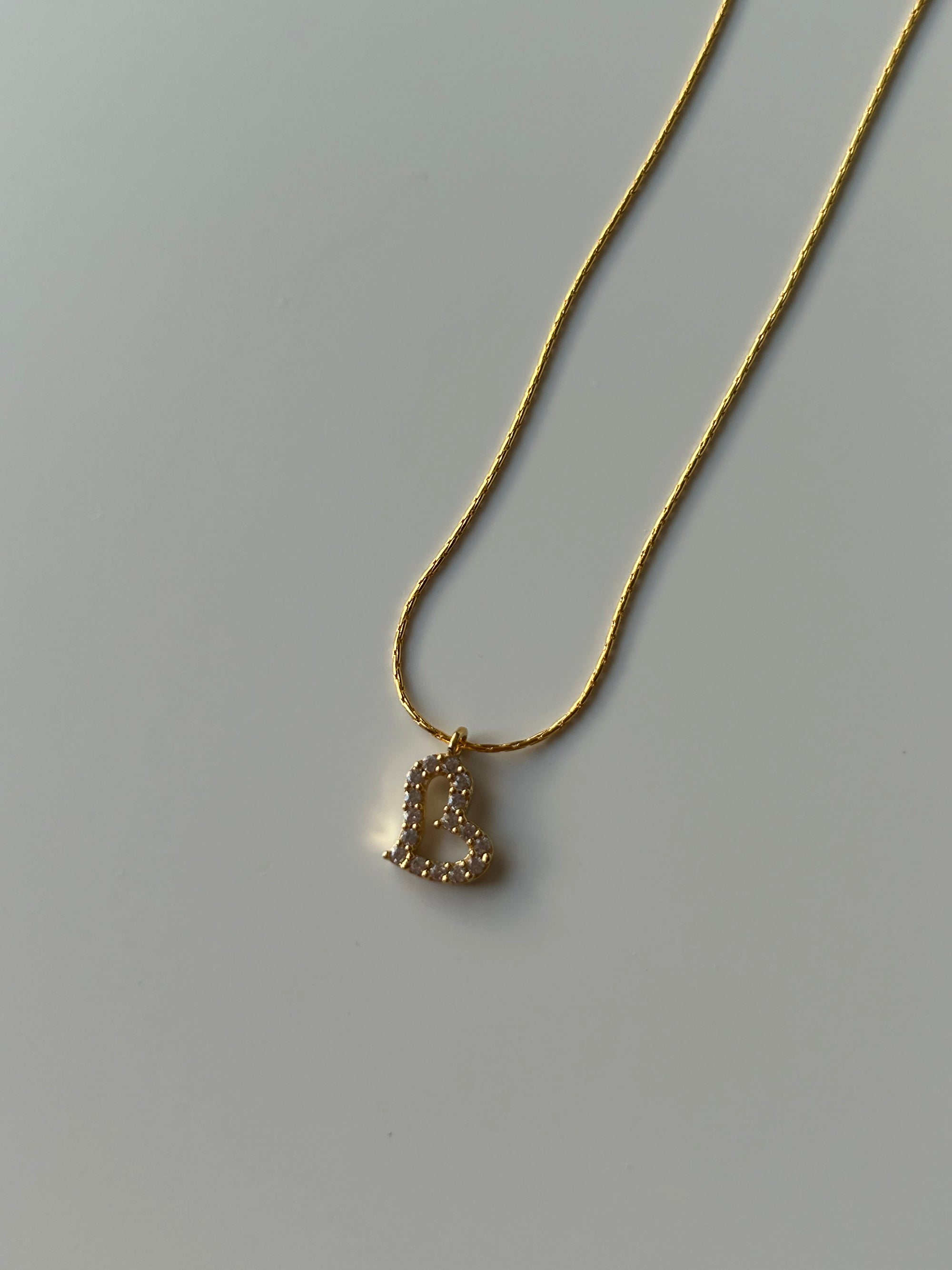Minimal Zirkon Kalp Charm Kolye