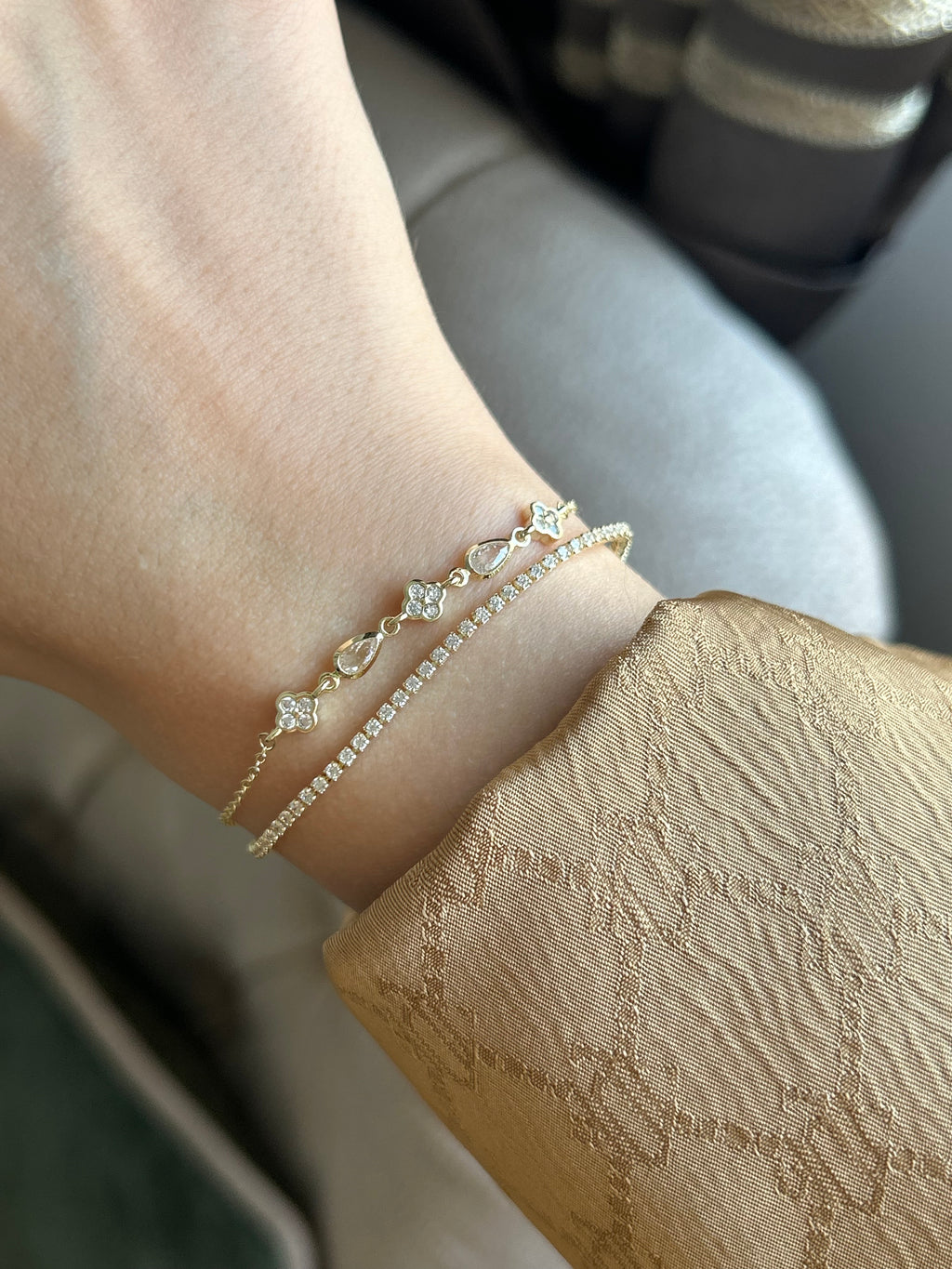 Minimal Zirkon Çiçek Charm 2’li Su Yolu Bileklik