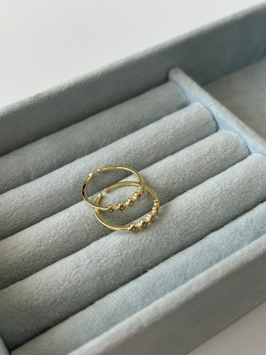 Minimal Zirkon Yonca Yüzük