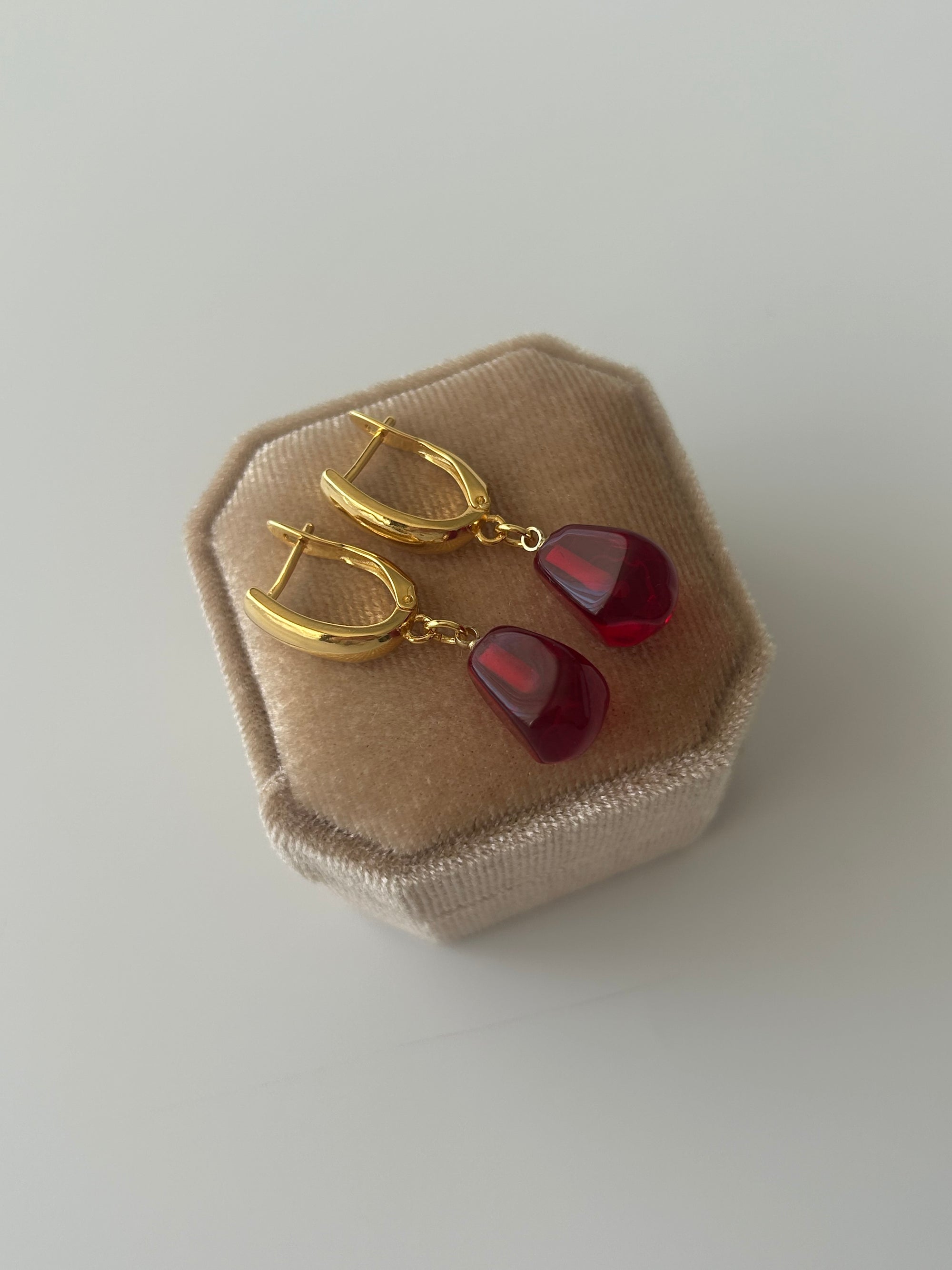 Nar Tanesi Vintage Küpe