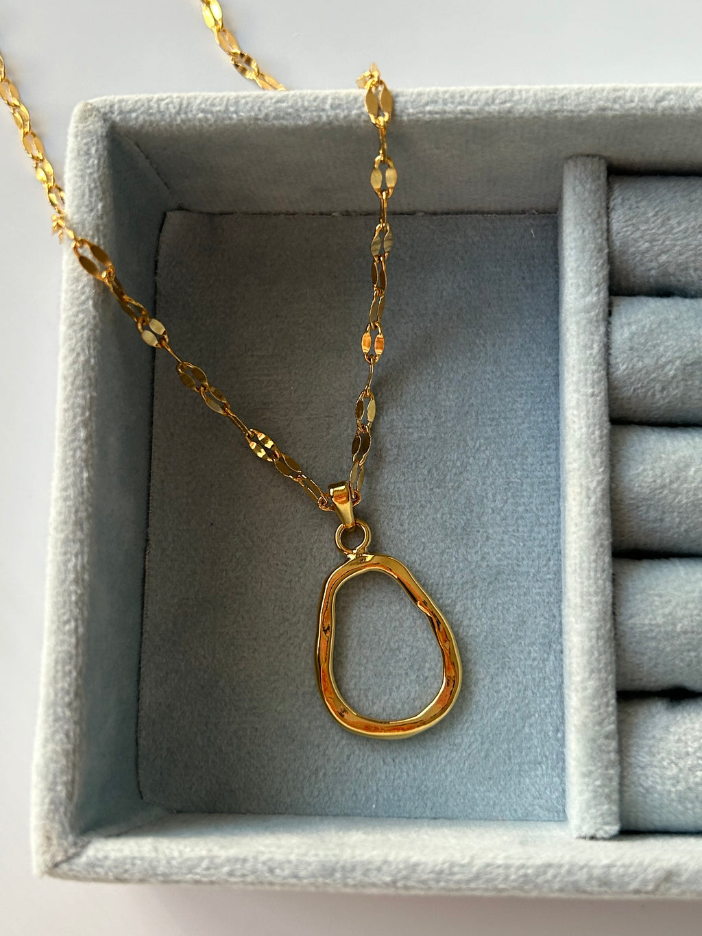 Amorf Charm Kolye
