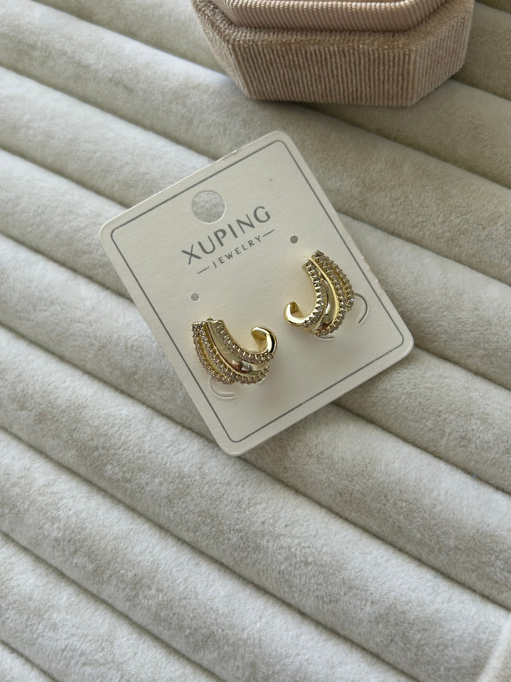 Xuping Zirkon Taş Küpe