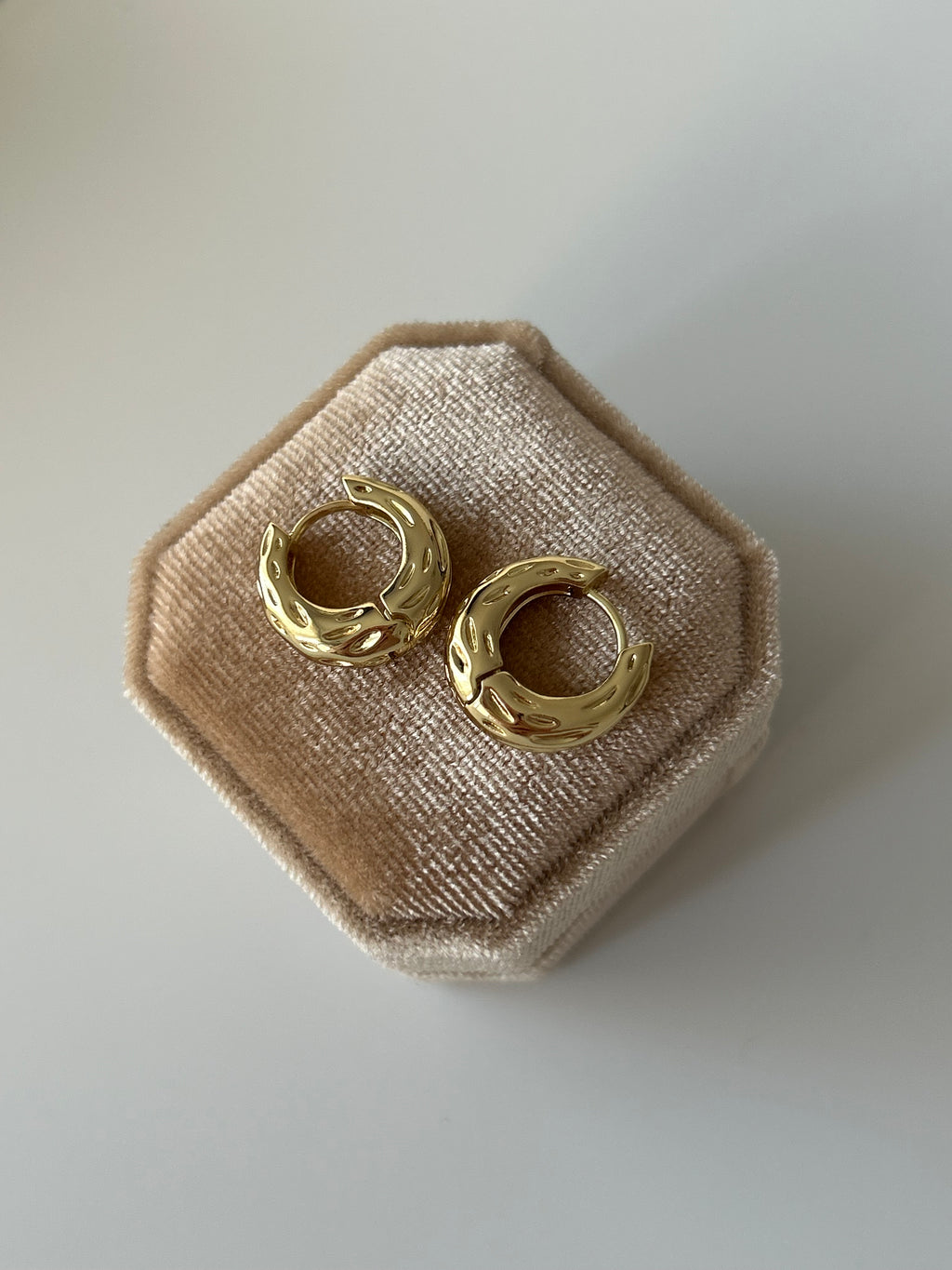 Xuping Desenli Küpe