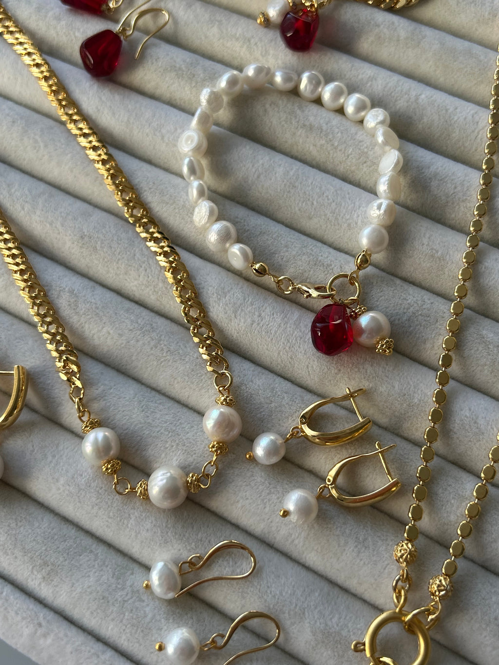 Nar Tanesi İnci Bileklik