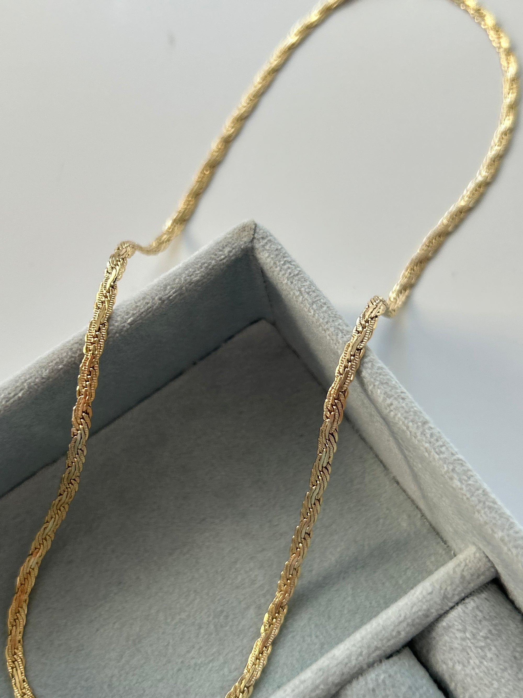 Xuping Mary Zincir Kolye