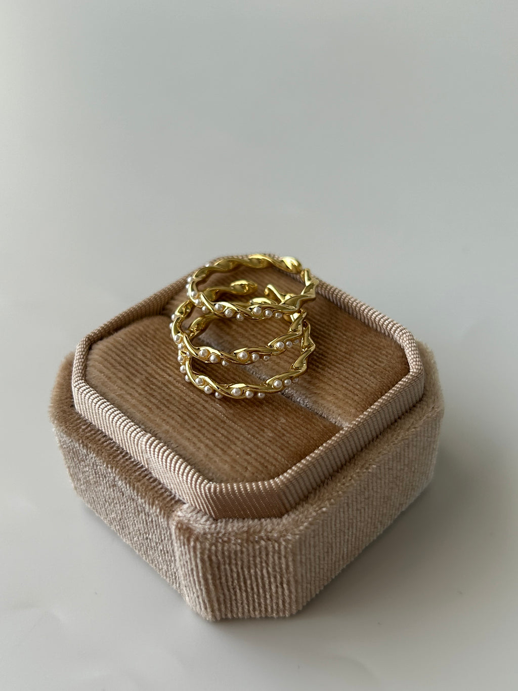 Sarmal İncili Yüzük