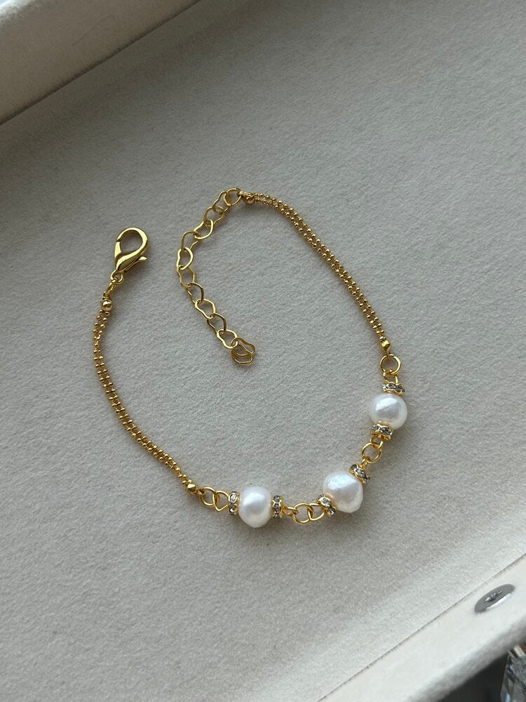 İnci Charm Çift Zincir Bileklik