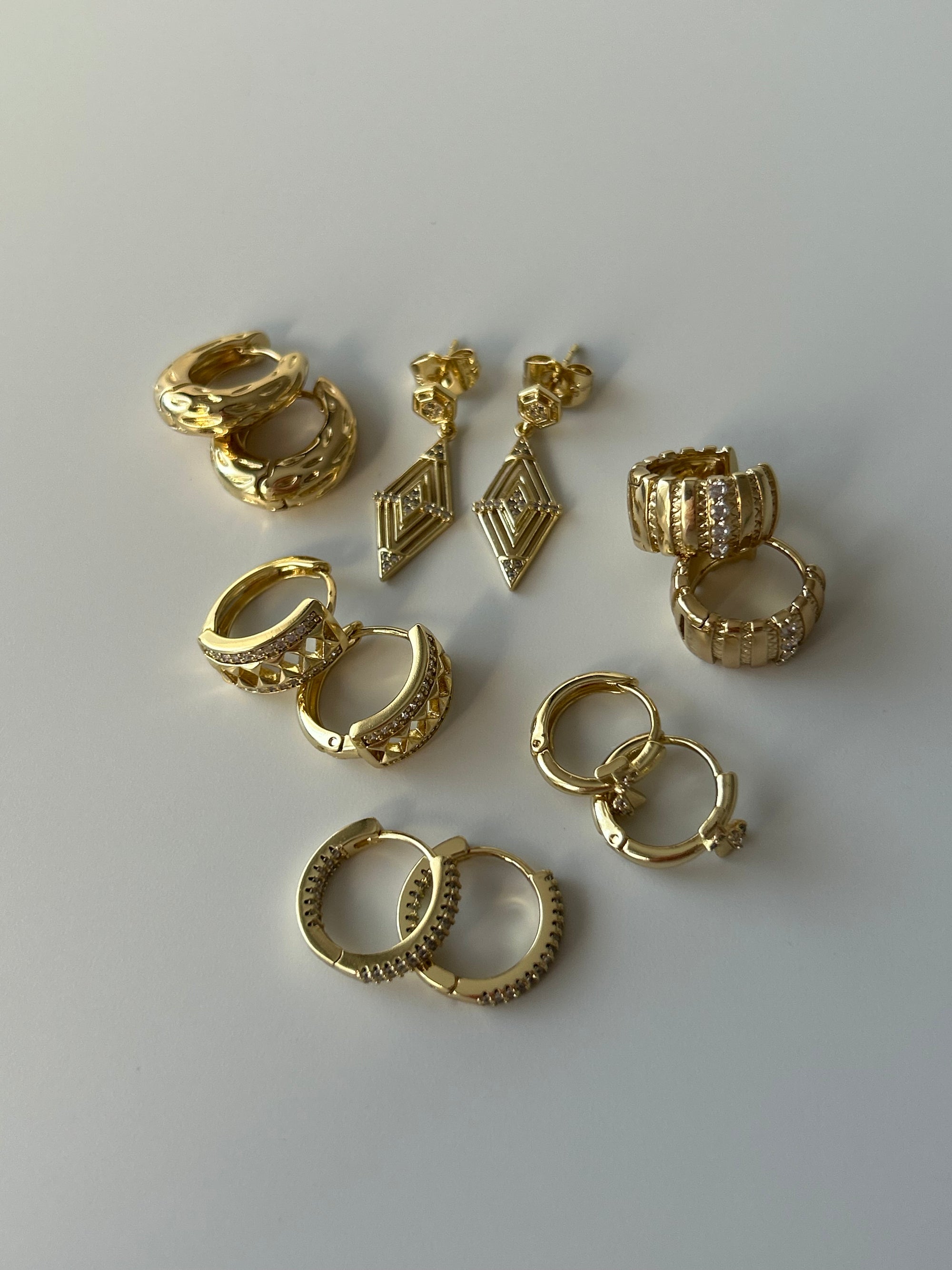 Xuping Zirkon Taş Küpe