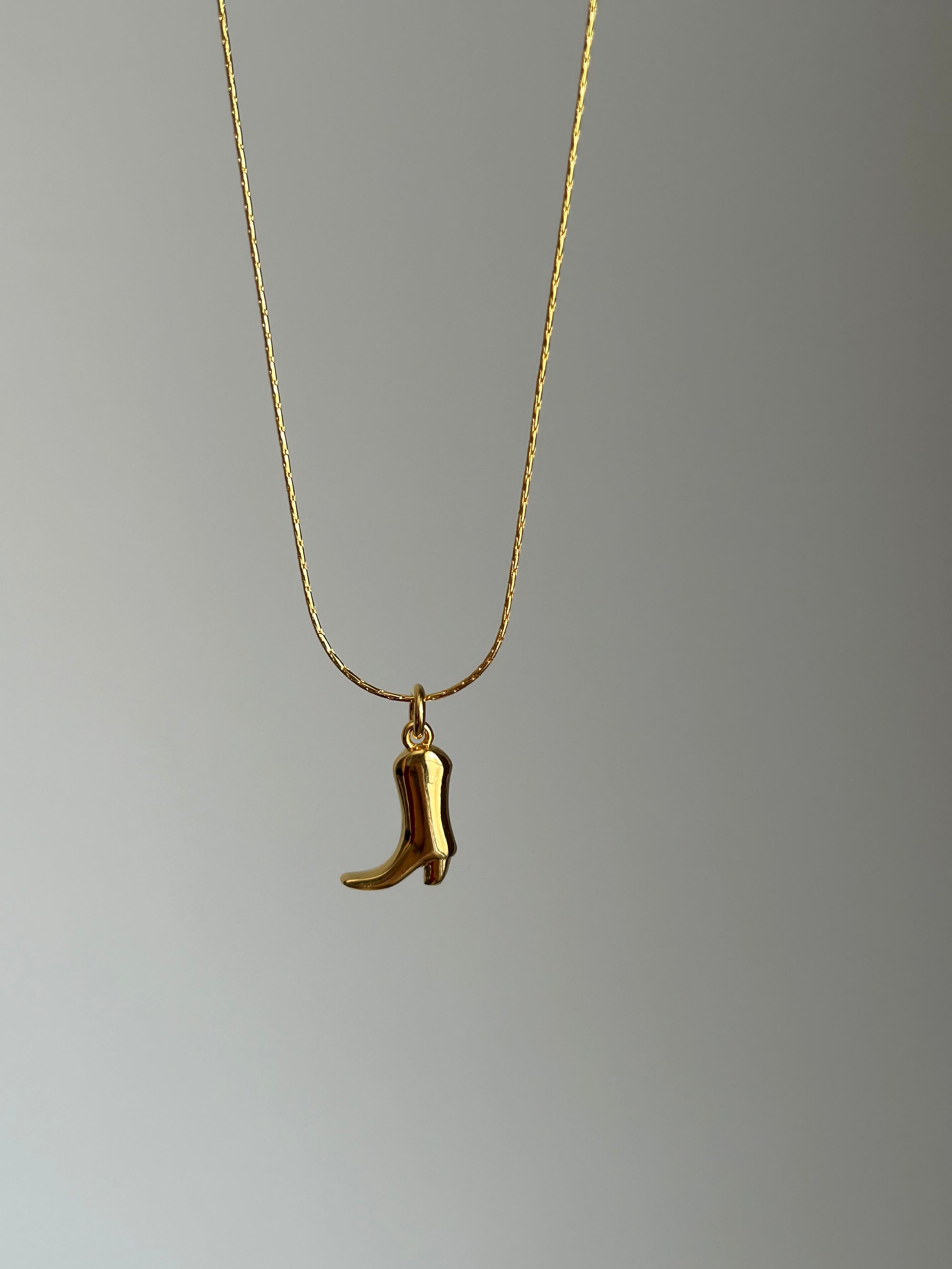 Çizme Charm Kolye