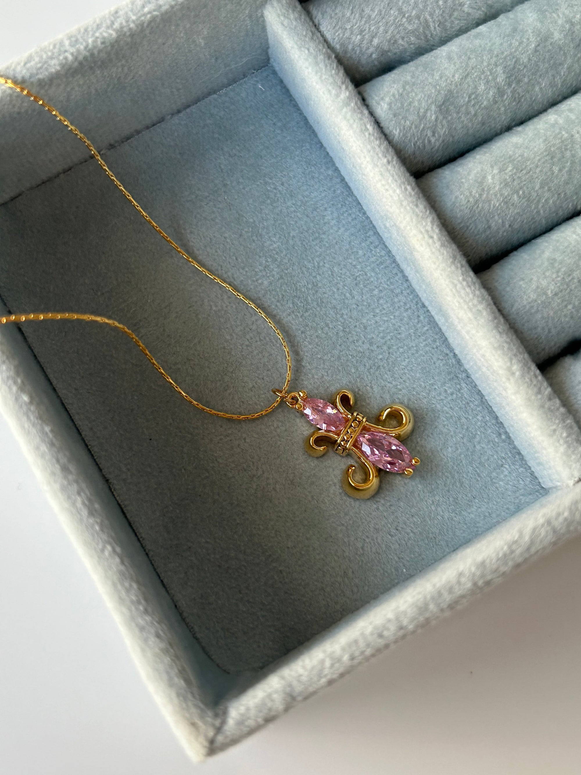 Fransız Zambağı Charm Kolye