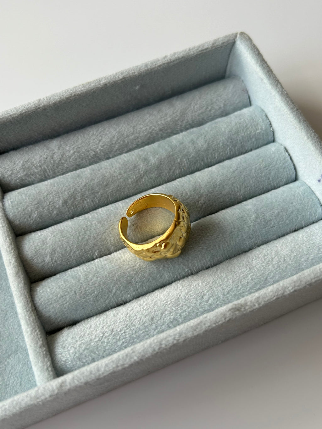 Mat Gold Yasemin Yüzük