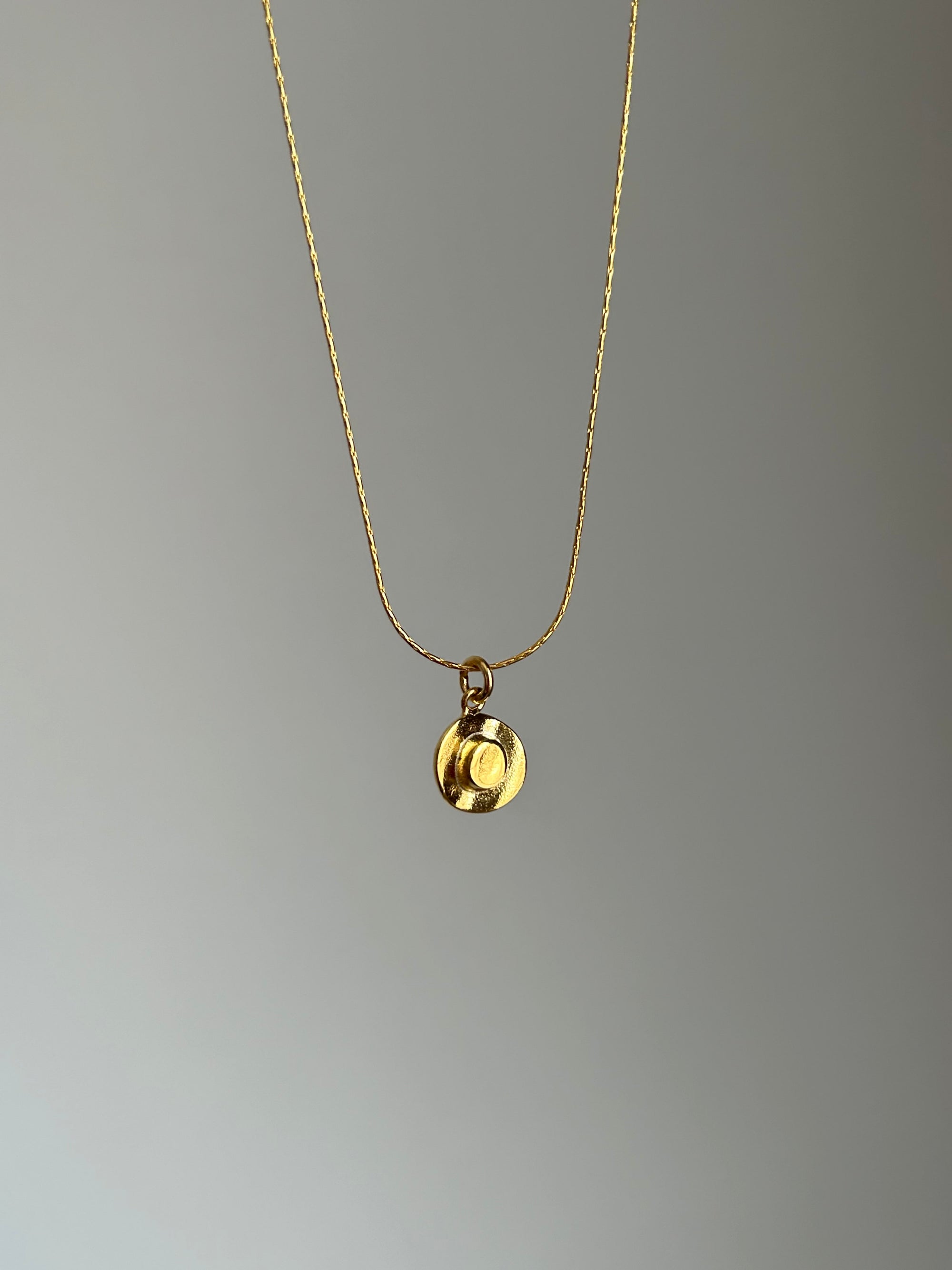 Şapka Charm Kolye