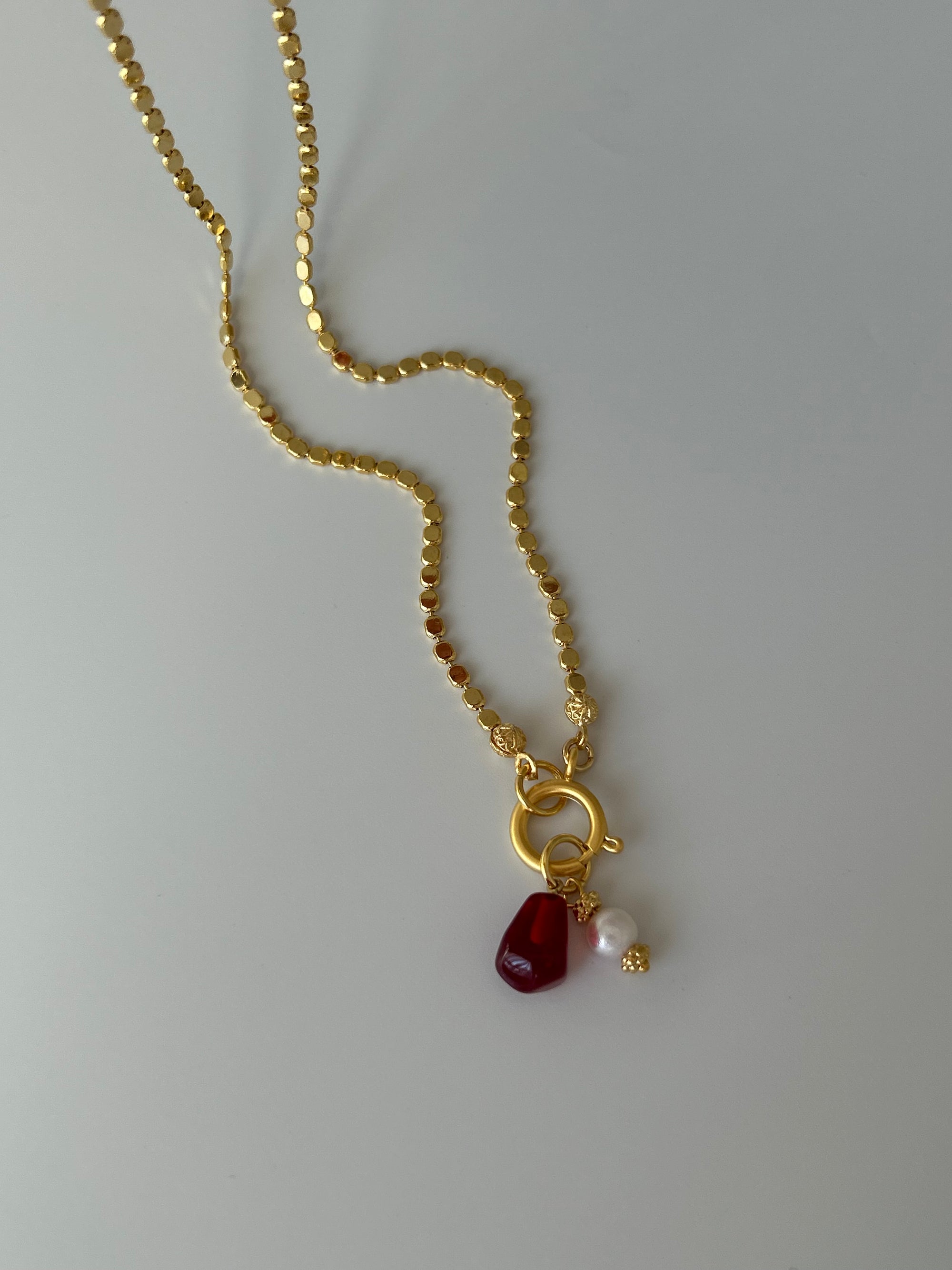 Nar Tanesi/İnci Charm Kolye