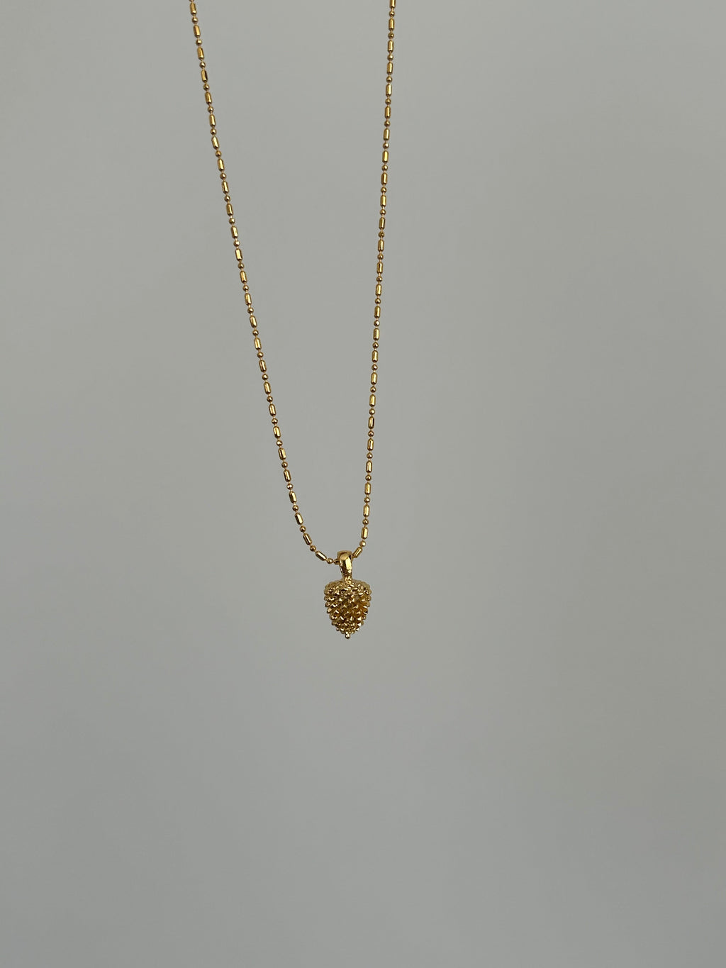 Kozalak Charm Kolye