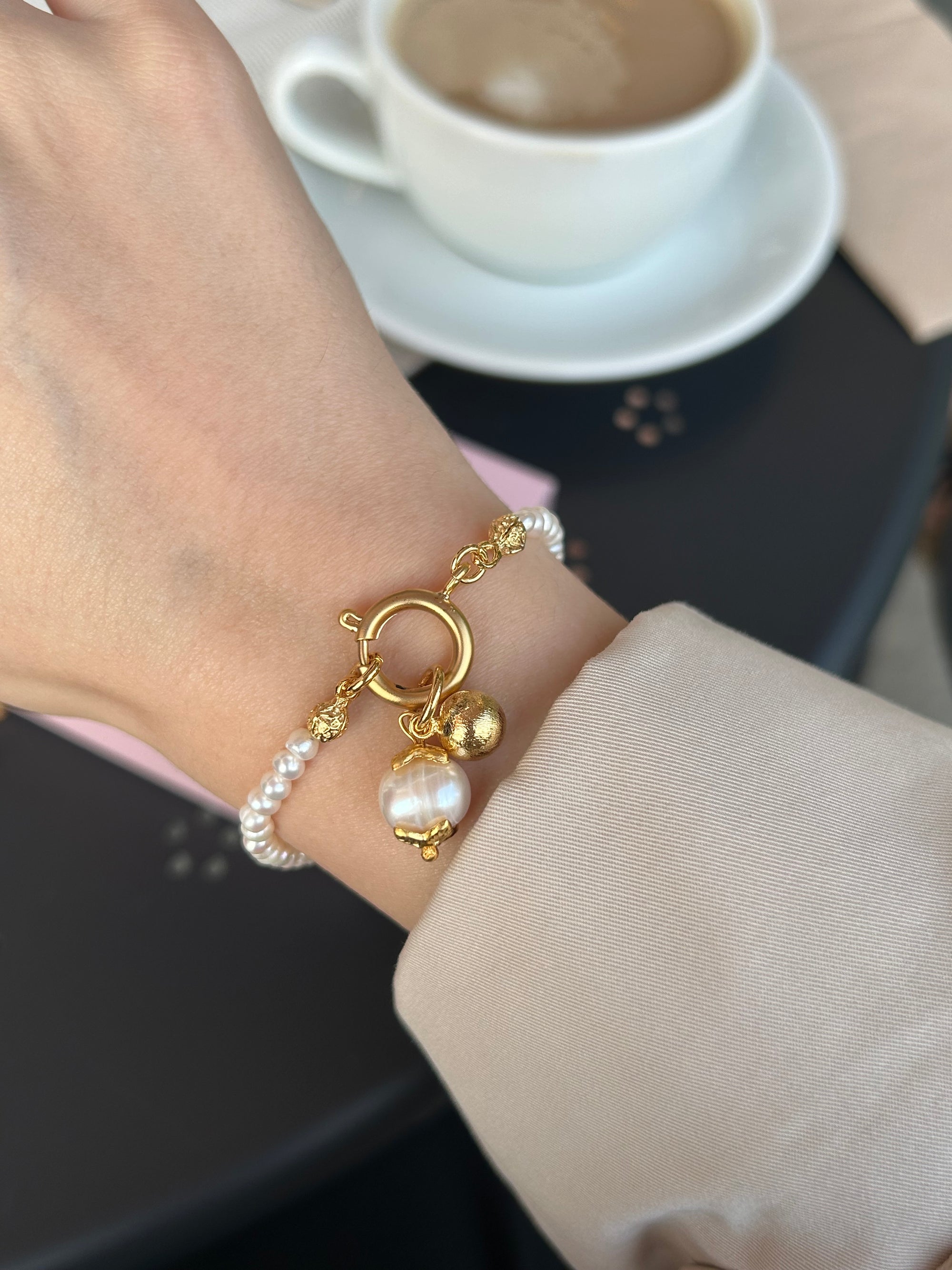 Şakayık İnci/Antik Dorika Charm İnci Bileklik