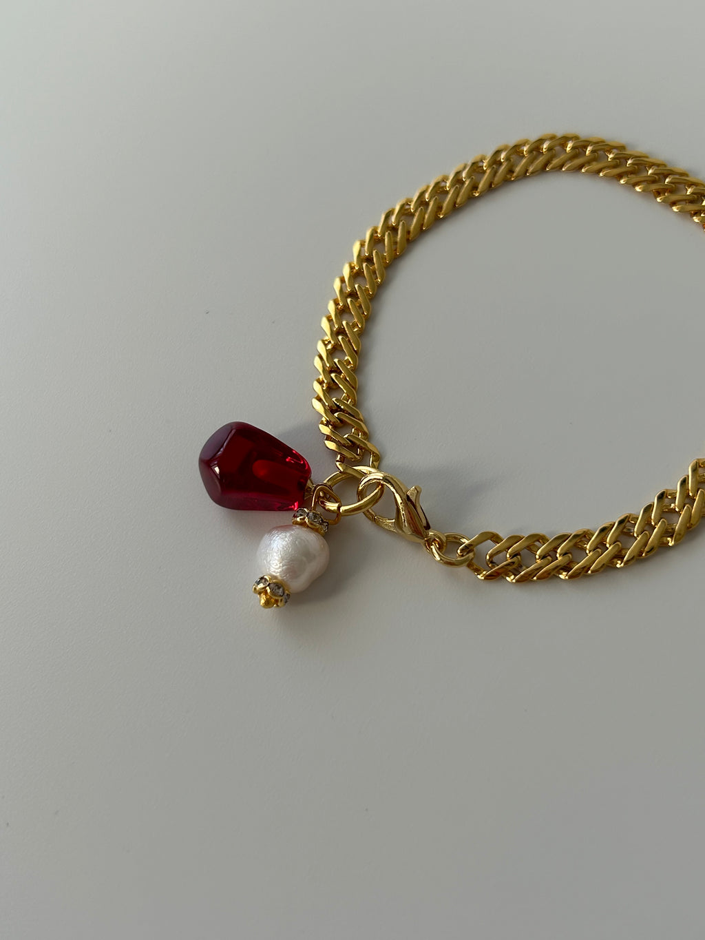 Nar Tanesi/İnci Charm Zincir Bileklik