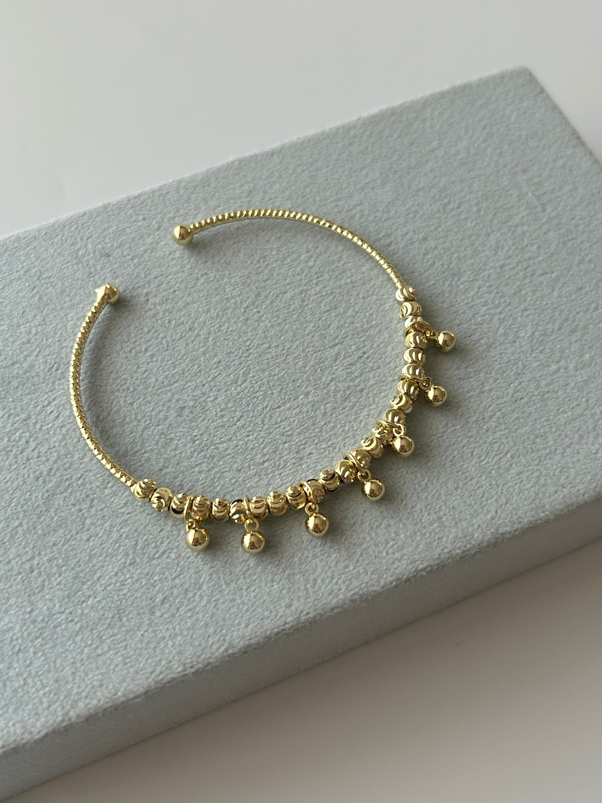 Dorika Charm Bilezik