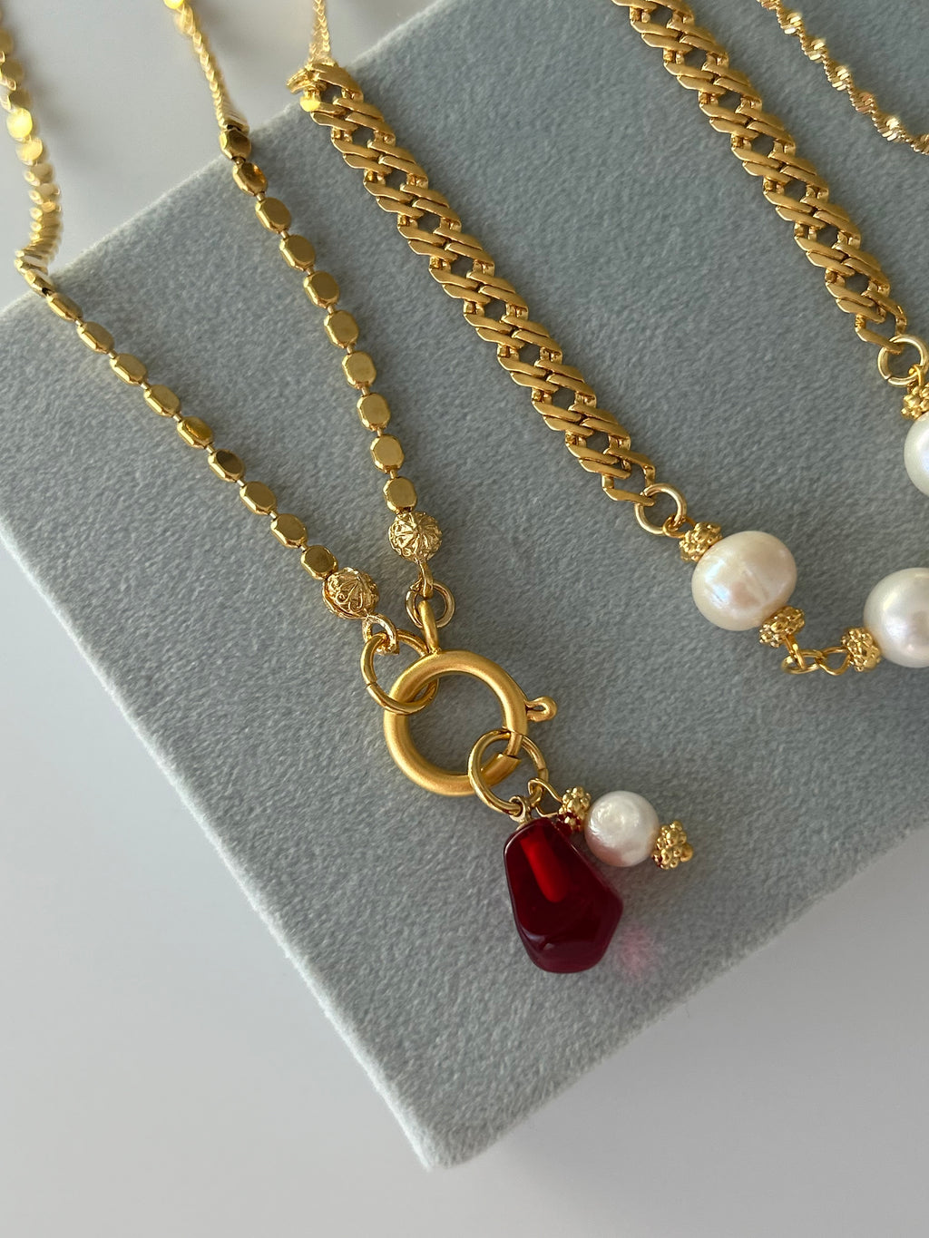 Nar Tanesi/İnci Charm Kolye