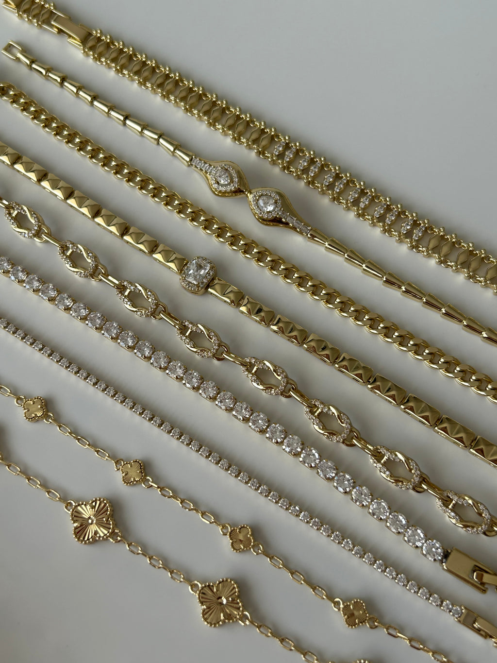 Xuping Su Yolu Bileklik (2mm)